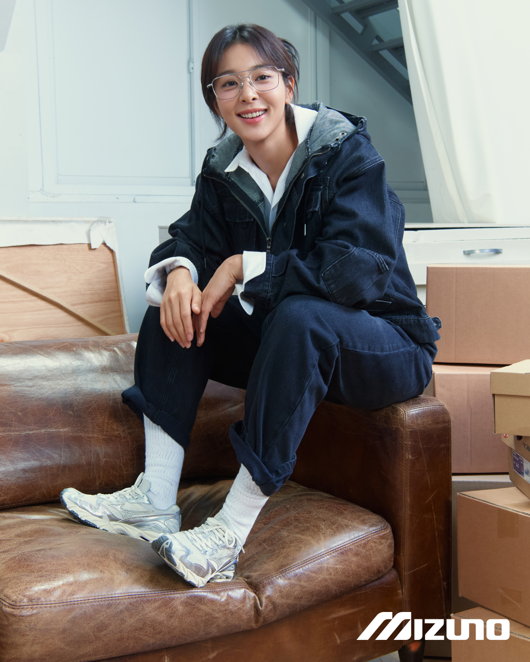 꾸안꾸 여신 설인아💙🤍애정 운동화
미즈노 WAVE RIDER 10 데일리 아웃핏👟참고해 #광고

미즈노와 배우 설인아가 만났습니다🔥

드라마와 예능에서 다재다능한 매력을 뽐내는 배우 설인아가 픽한 데일리 운동화는 미즈노의 ‘WAVE RIDER 10’!

미즈노의 헤리티지를 녹여낸 WAVE RIDER 10, 배우 설인아의 진지하면서도 부드러운 매력이 만나 남다른 아웃핏을 선사합니다. 스포티한 쉐입에 메탈릭 포인트를 더해, 단순한 패션 아이템을 넘어 나만의 개성을 표현하게 해주는 미즈노 WAVE RIDER 10.

캐주얼은 물론, 오피스룩에도 ‘찰떡'인 스니커즈를 찾고 있다면 미즈노의 WAVE RIDER 10을 지금 만나보세요. 이미지8