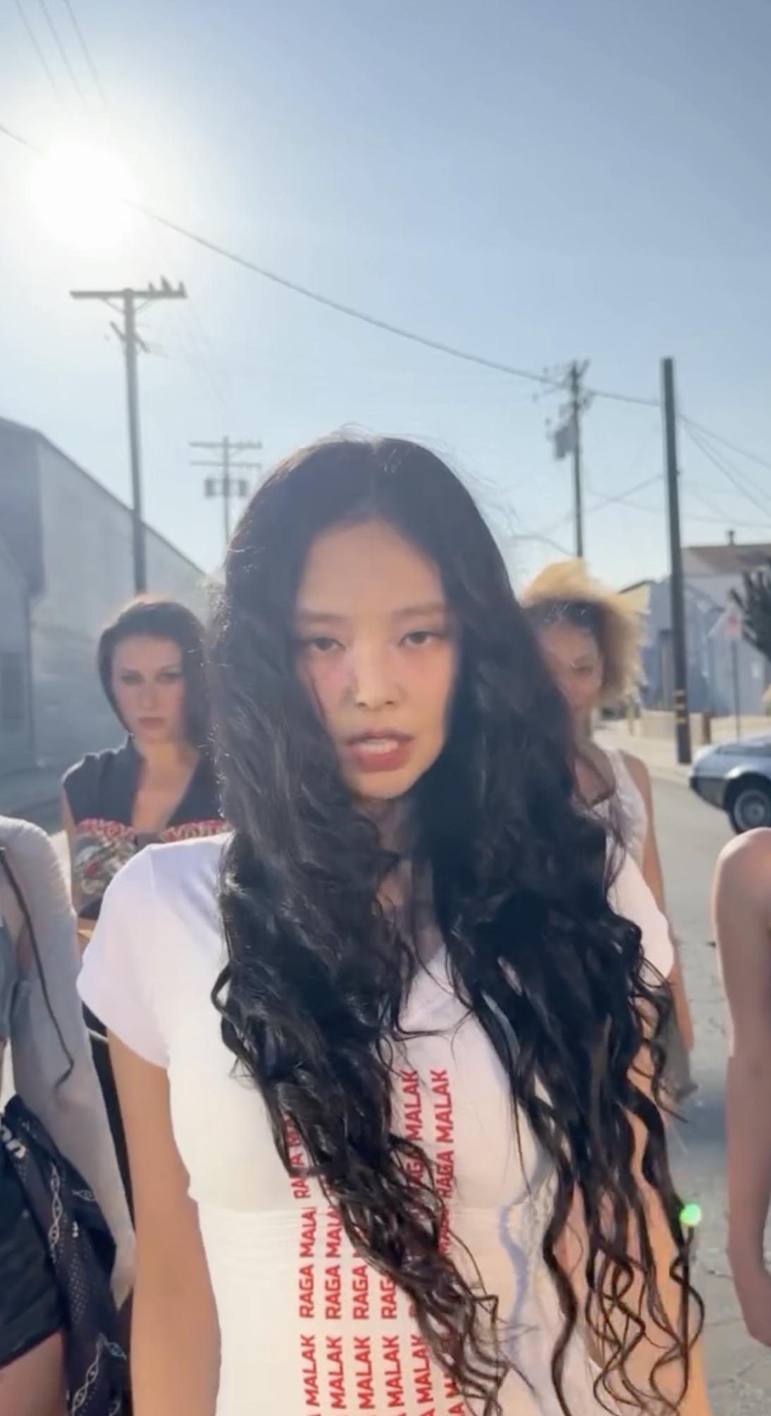 방문 잠그고 @맹연습 해💃핫걸 제니의 MANTRA 챌린지💋 이미지