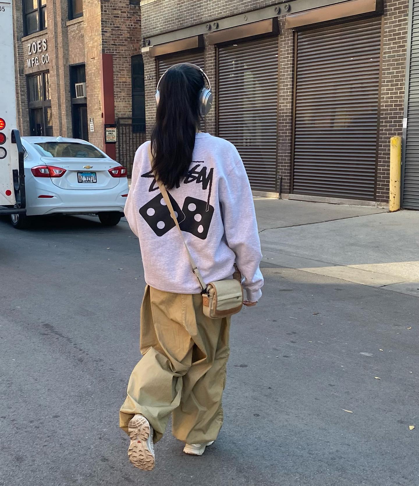 캐주얼, 미니멀 다 어울리는 오묘한 매력의 멜란지 그레이🤍🩶다들 하나쯤 있지? 이미지6