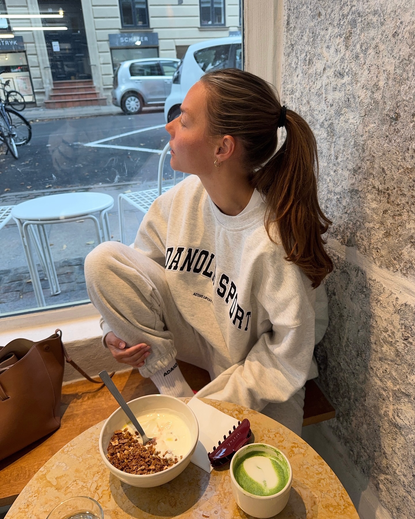 캐주얼, 미니멀 다 어울리는 오묘한 매력의 멜란지 그레이🤍🩶다들 하나쯤 있지? 이미지2