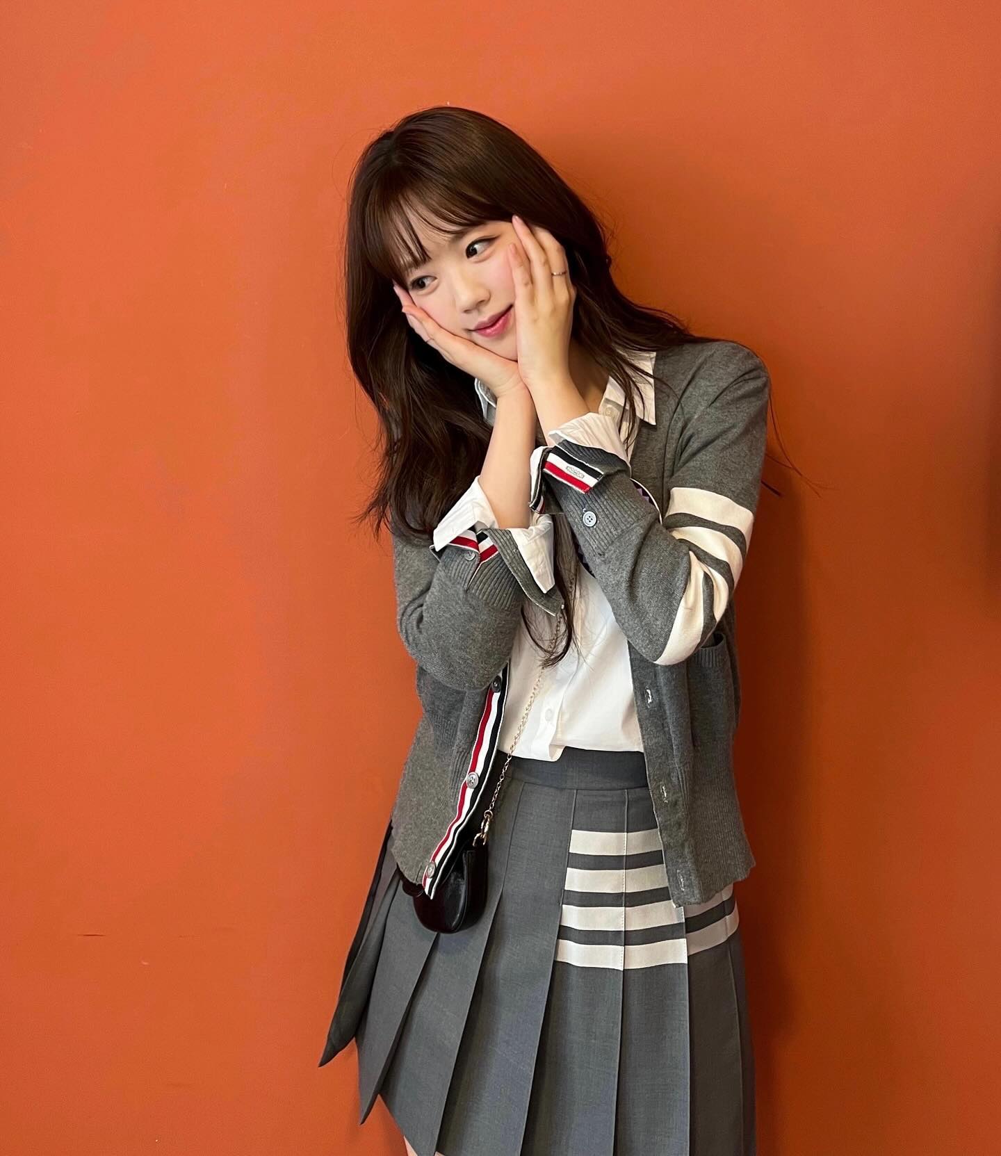 셔츠에 니트 가디건 걸쳐🧶 이미지7