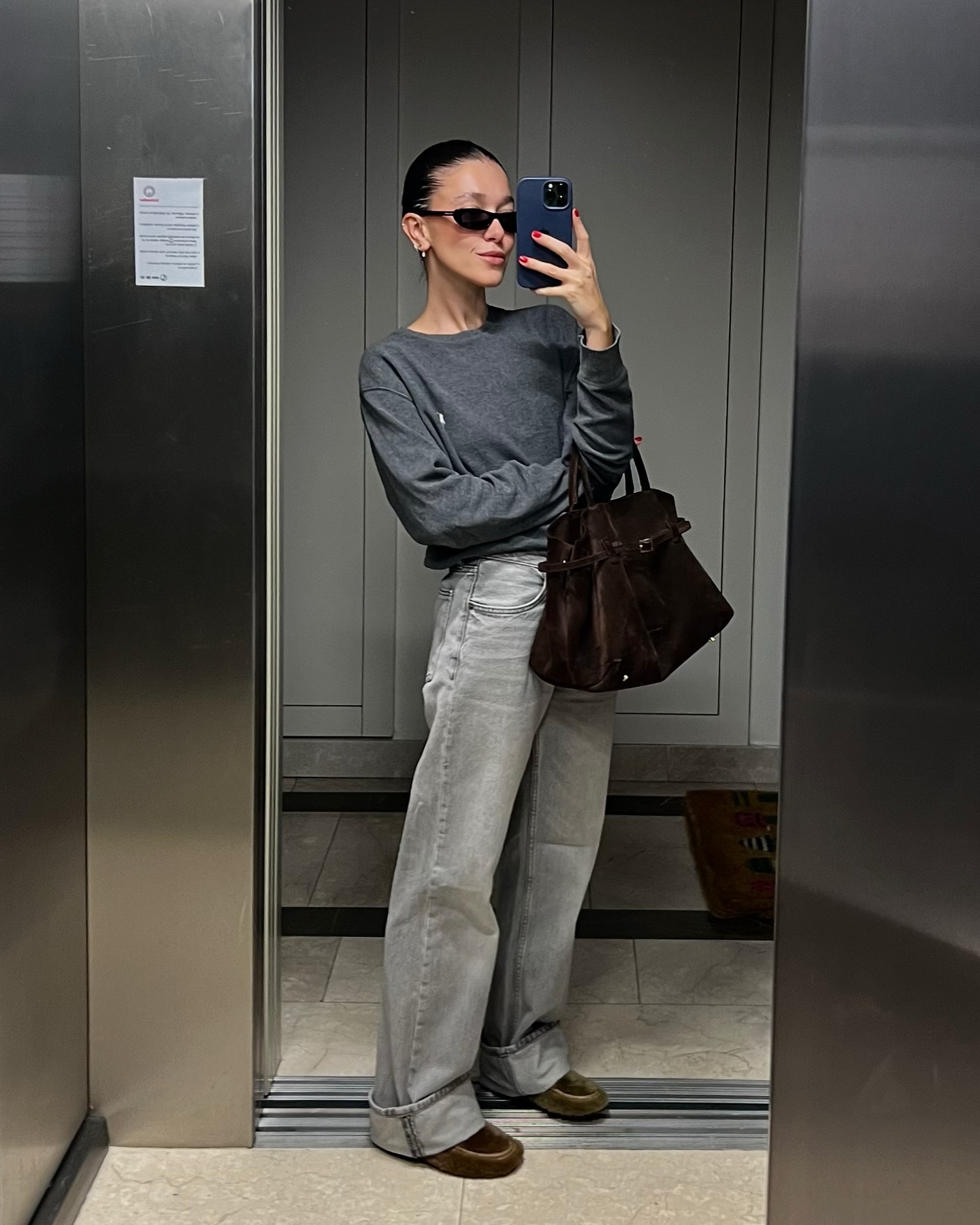 더로우 마고백의 라이벌🔥
미니멀 룩에 찰떡인 마누 아틀리에 르 캄봉35👜 이미지5