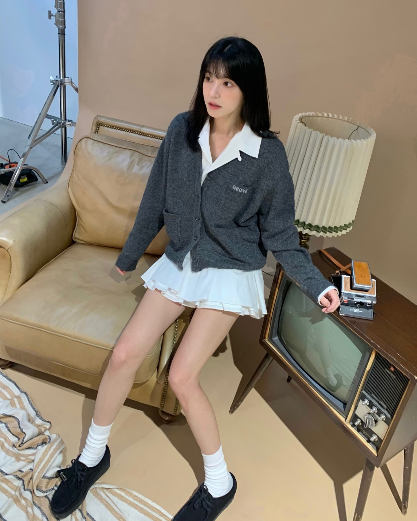 셔츠에 니트 가디건 걸쳐🧶 이미지8