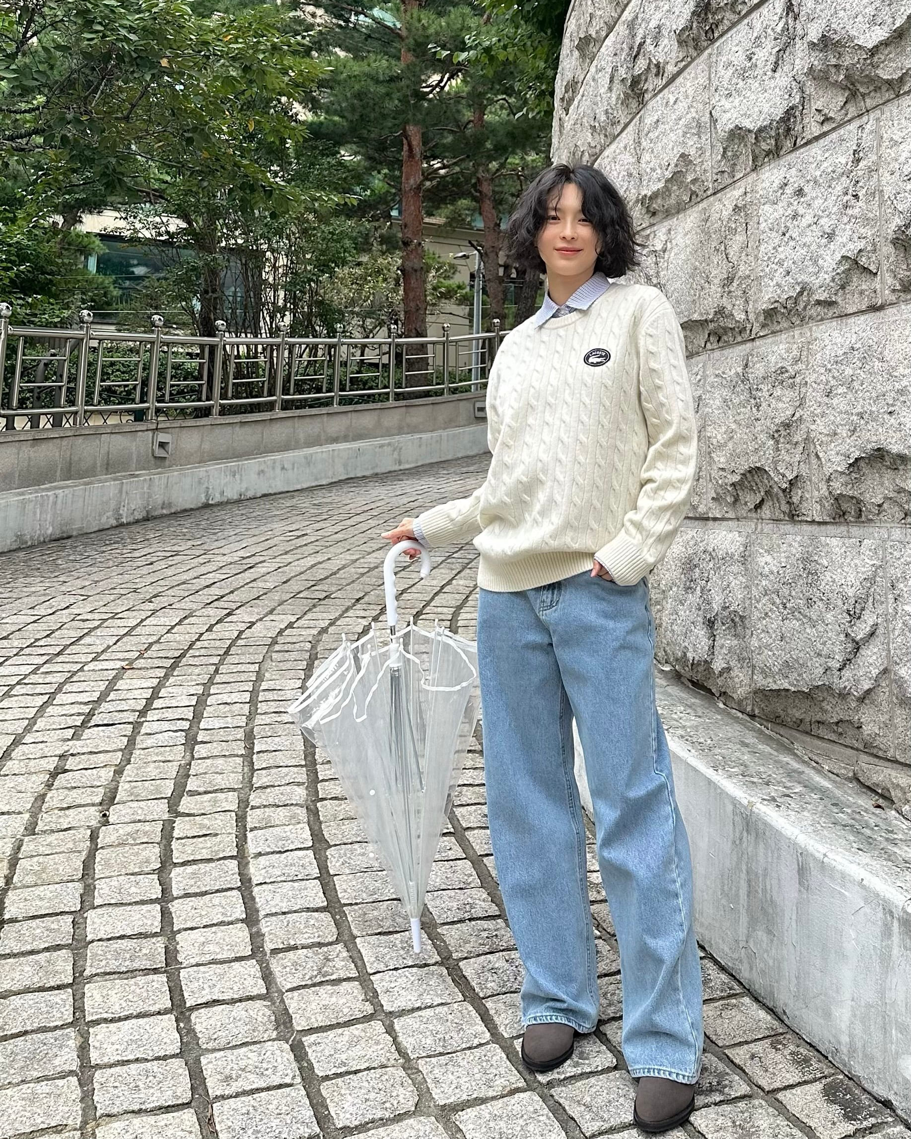 올 가을도 셀럽들은 악어템 =🐊
무신사 x 라코스테 단독 에디션 출시🏬@악어하자💚🤍 #광고

프랑스 클래식 브랜드 라코스테와 국내 최대 패션 플랫폼 무신사가 만났습니다. FW 시즌 베스트 컬렉션인 가디건과 스웻셔츠부터 클래식한 무드를 가득 머금은 모자와 셔츠까지, 오직 무신사에서만 만나볼 수 있는 에디션인데요.

심플하면서도 클래식한 무드가 매력적인 무신사 x 라코스테 에디션으로 가을룩을 완성해보세요🍁

- 프로모션 기간: ~10/21(월) 11시
- 카카오페이 결제 시 최대 2만 원 할인(10/7~10/31) 이미지8