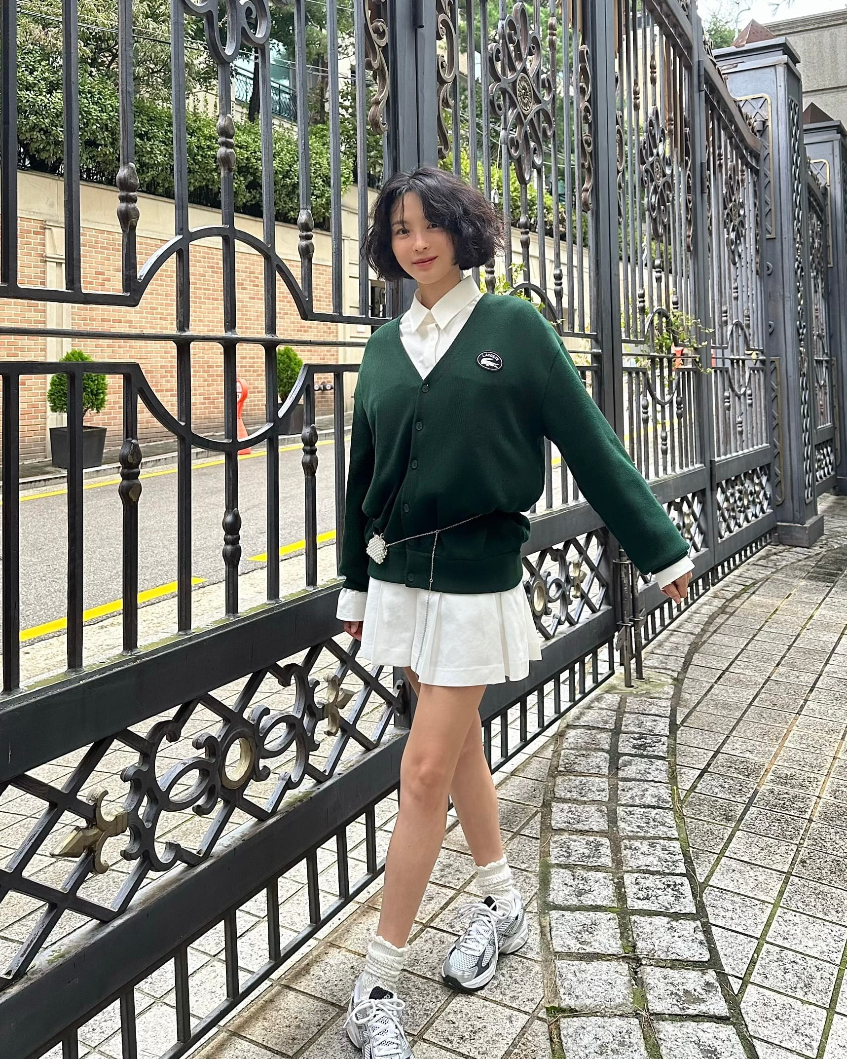 올 가을도 셀럽들은 악어템 =🐊
무신사 x 라코스테 단독 에디션 출시🏬@악어하자💚🤍 #광고

프랑스 클래식 브랜드 라코스테와 국내 최대 패션 플랫폼 무신사가 만났습니다. FW 시즌 베스트 컬렉션인 가디건과 스웻셔츠부터 클래식한 무드를 가득 머금은 모자와 셔츠까지, 오직 무신사에서만 만나볼 수 있는 에디션인데요.

심플하면서도 클래식한 무드가 매력적인 무신사 x 라코스테 에디션으로 가을룩을 완성해보세요🍁

- 프로모션 기간: ~10/21(월) 11시
- 카카오페이 결제 시 최대 2만 원 할인(10/7~10/31) 이미지5