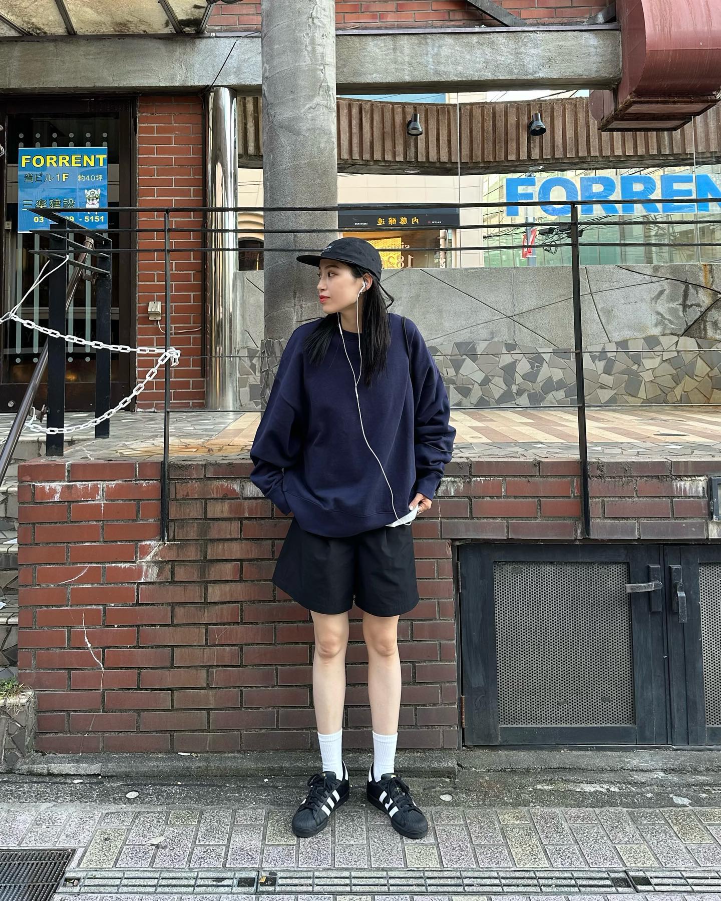 감성 넘치는 '줄 이어폰' 스타일링🎵 이미지7