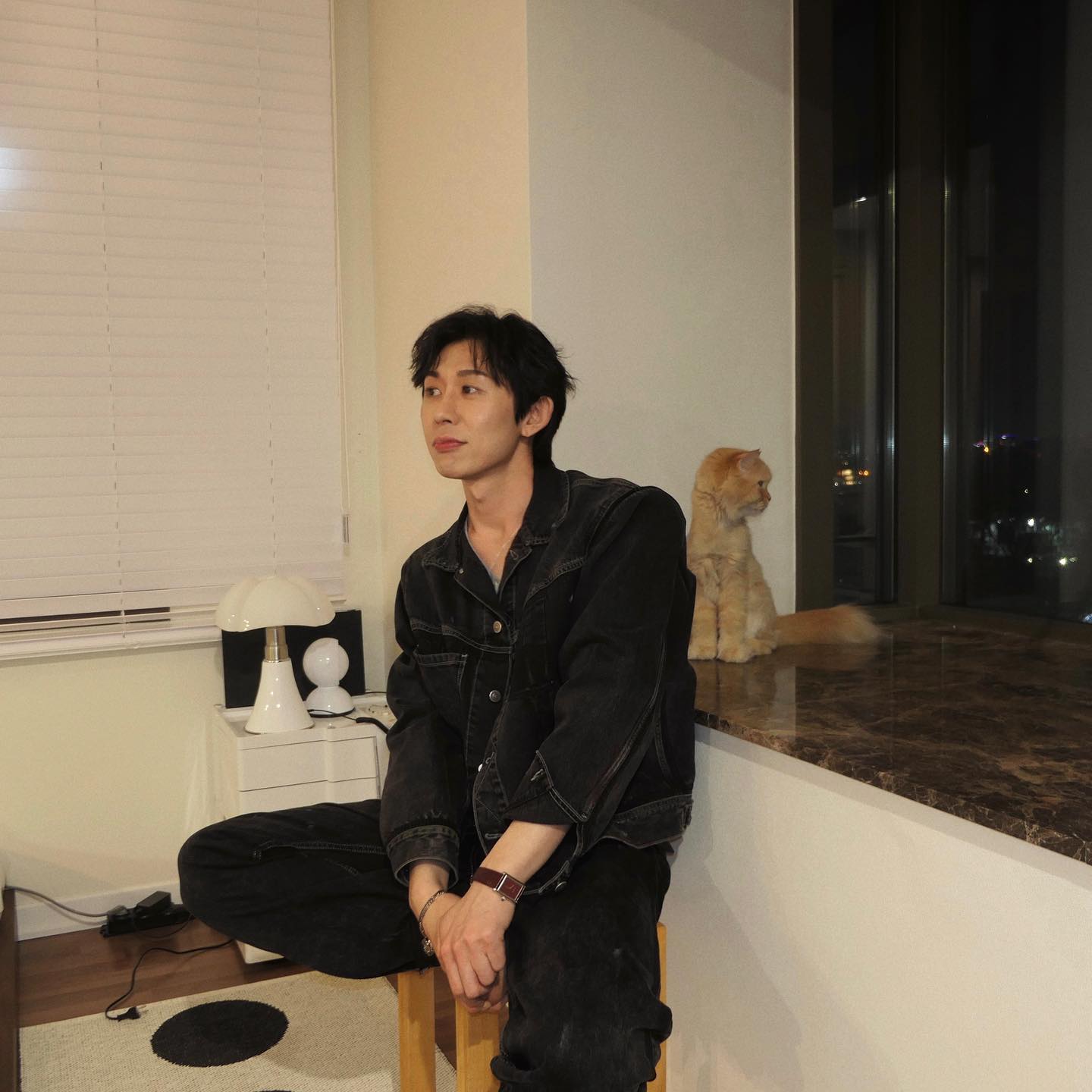 간단하게 흑청셋업으로🐜 이미지3