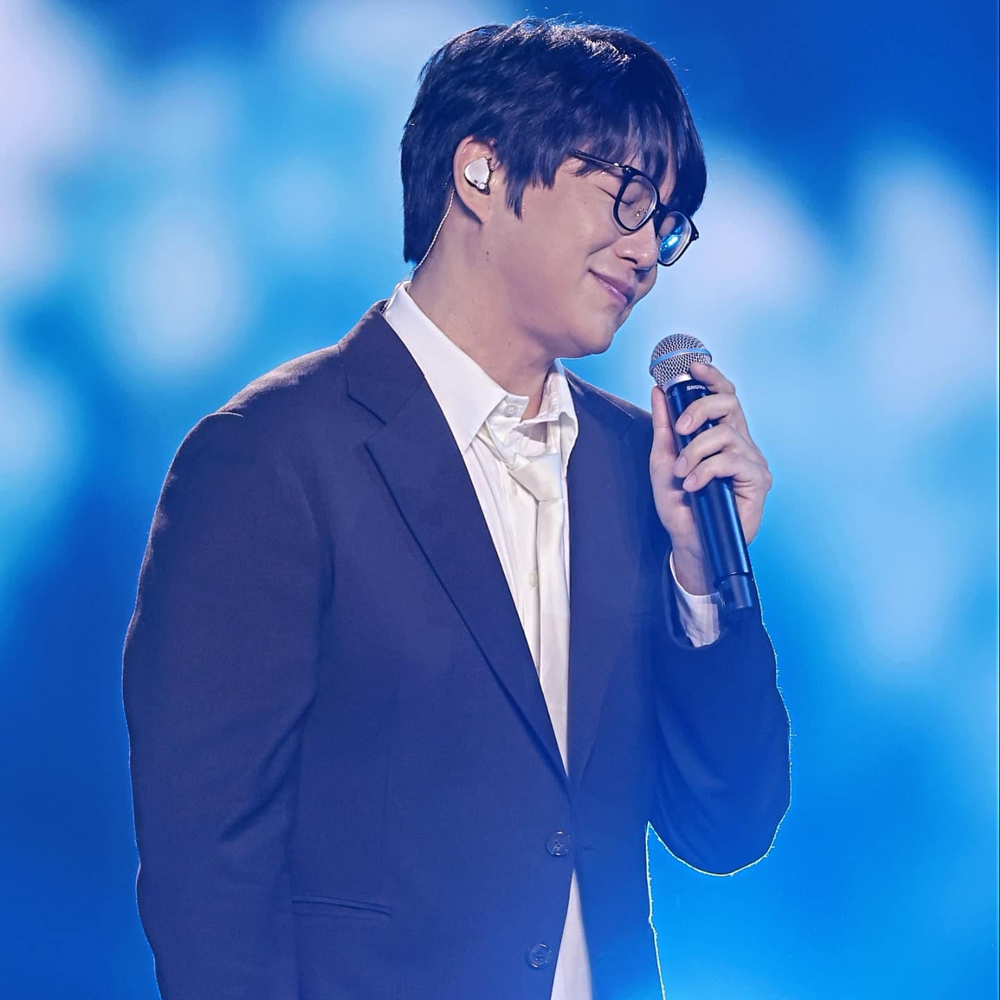 연말 마무리는 성발라와 함께🎤

성시경이 ’2024 성시경 연말 콘서트 <성시경>’를 개최합니다. 이번 콘서트는 12월 27일부터 28일, 29일, 31일 총 4일간 서울 올림픽 공원 KSPO DOME에서 열리는데요. 공연 예매는 인터파크 티켓을 통해 오는 23일 오후 8시 팬클럽 선예매, 28일 오후 8시 일반 예매로 진행됩니다. 이미지2