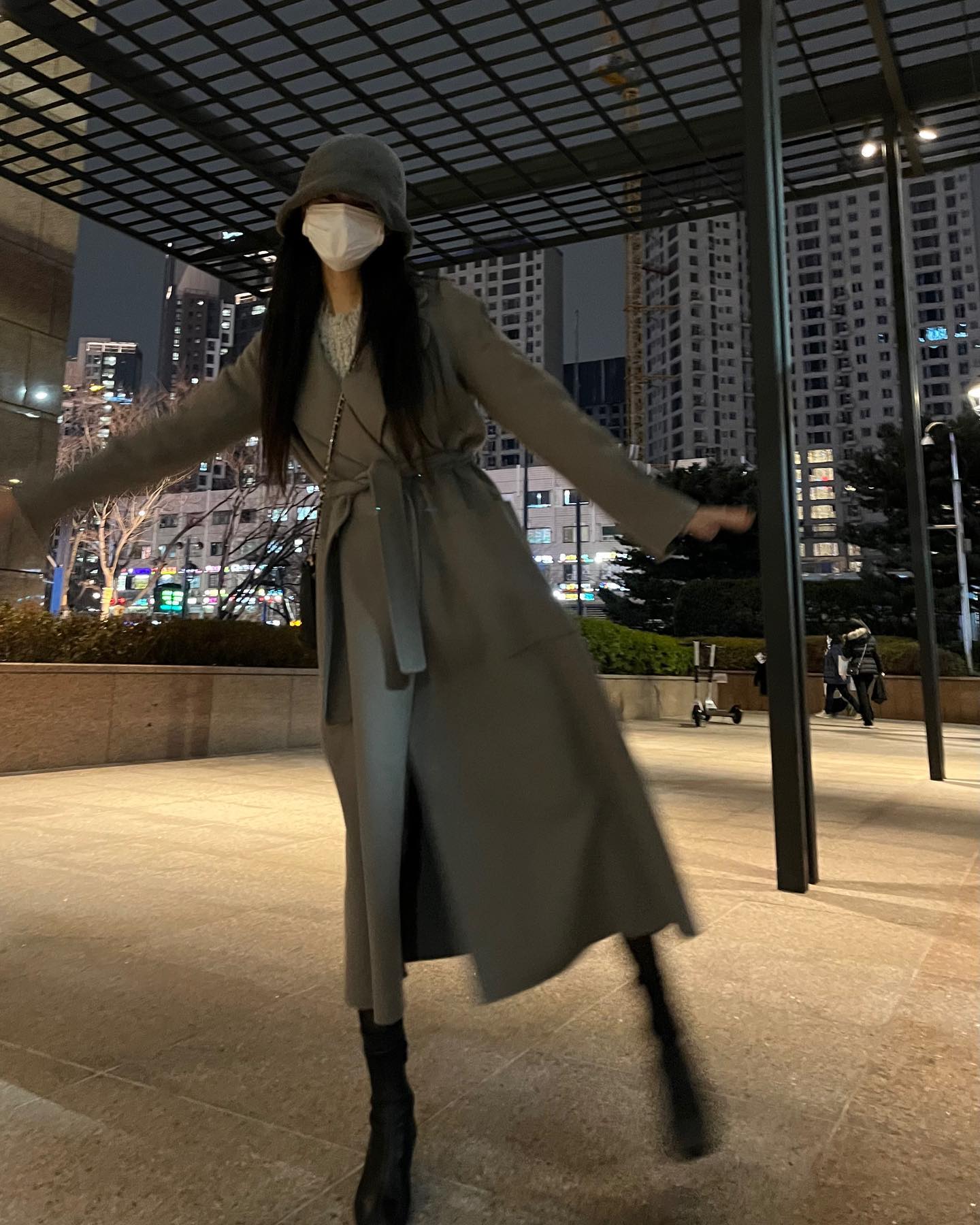 드뮤어룩 필수템🤎 일자핏 코트 이미지6