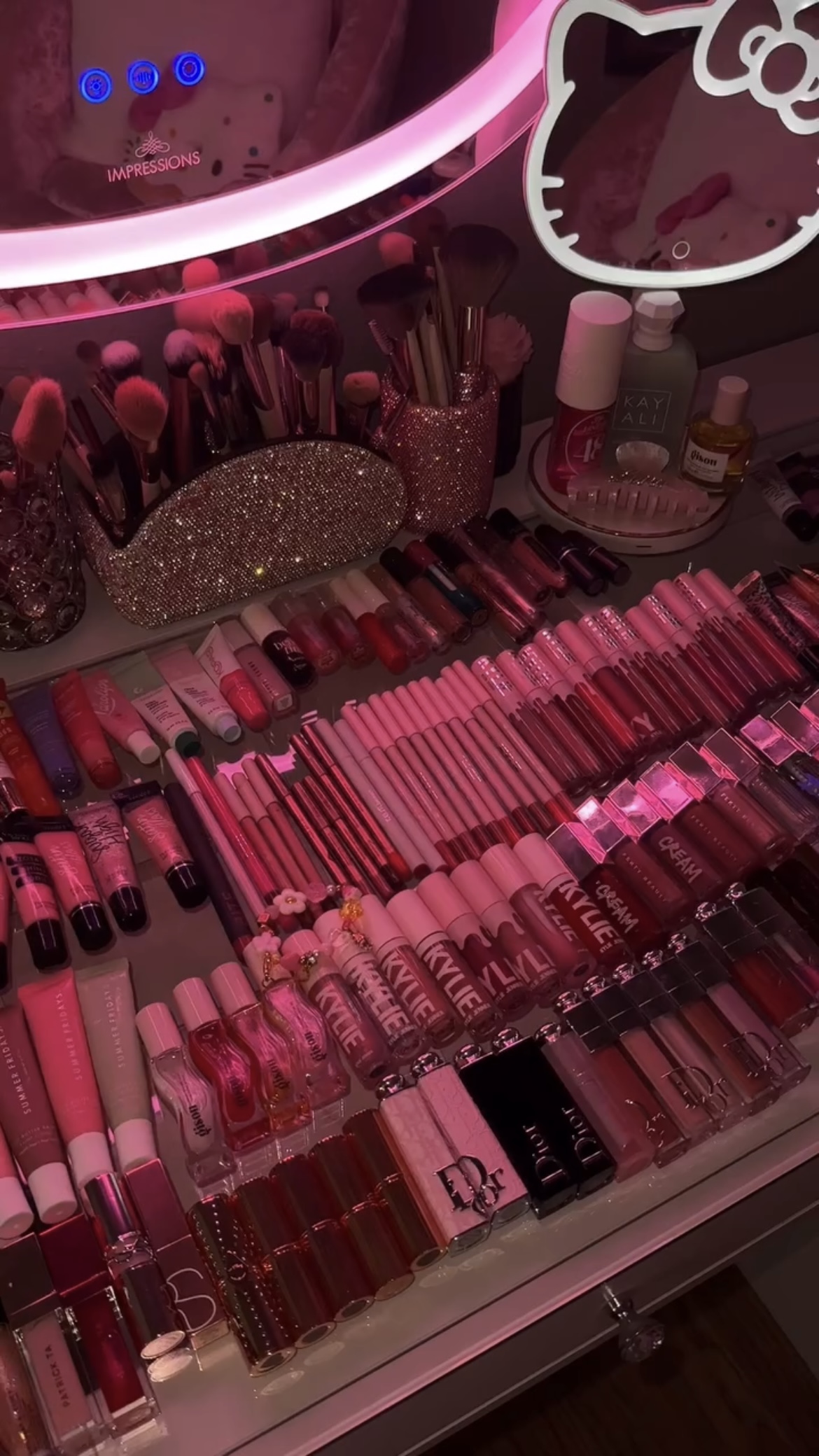하늘 아래 같은 컬러 없다💄여자들의 드림 화장대😍 이미지