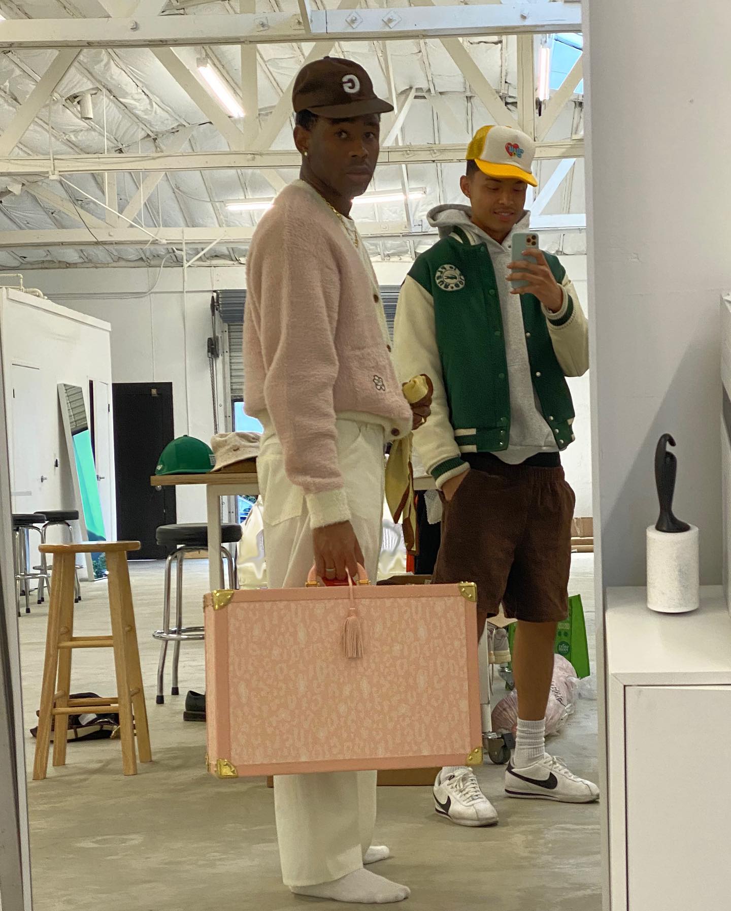 라코스테 참 예쁘게 입는 타일러🐊🧶 이미지3