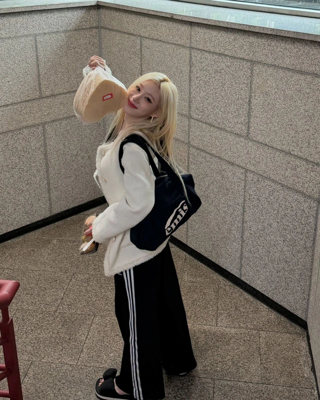 연관 토픽 이미지