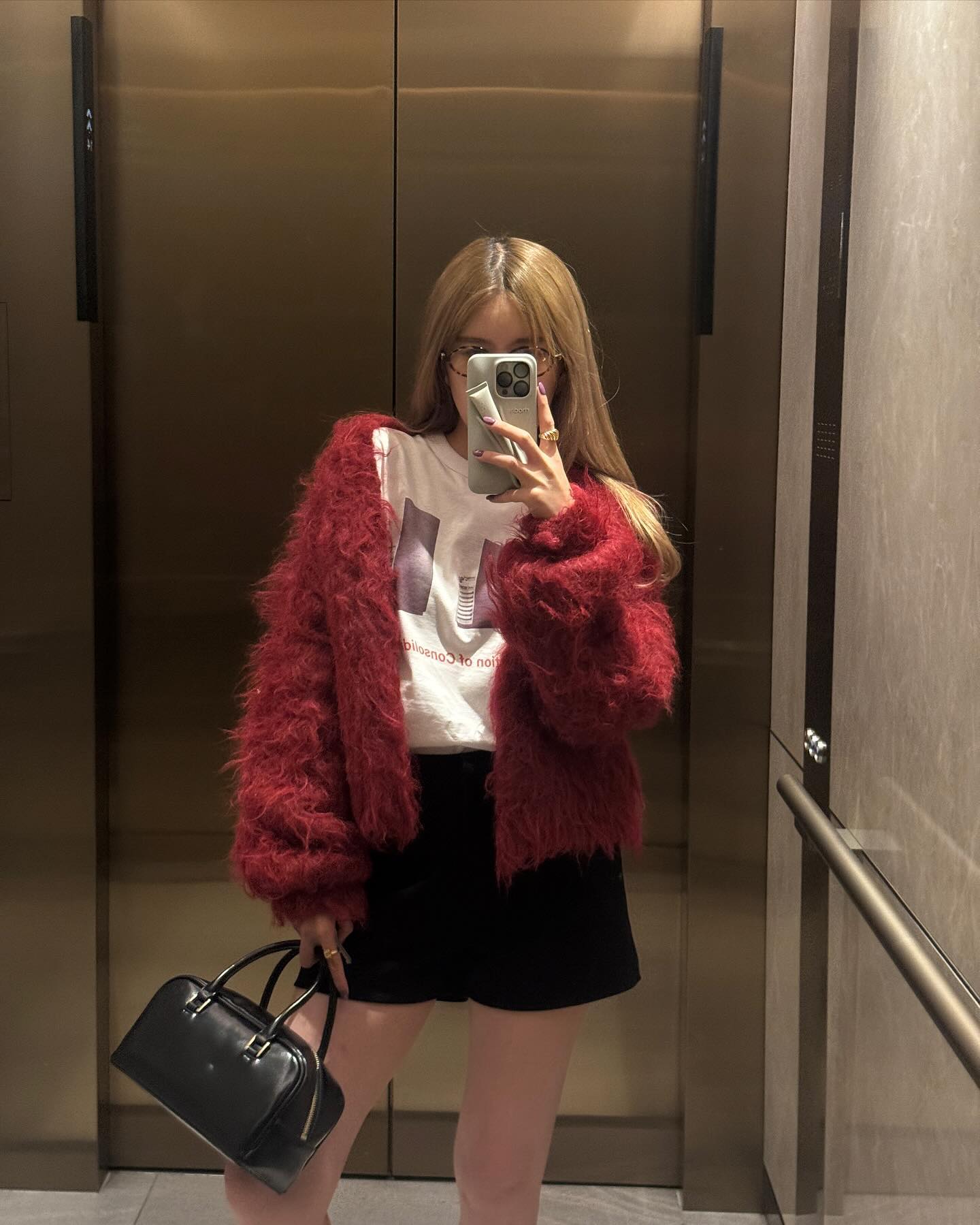 레드 가디건으로 포인트 어때🧶❤️ 이미지10
