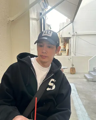 검정 후드가 젤 편해👻🏴 이미지