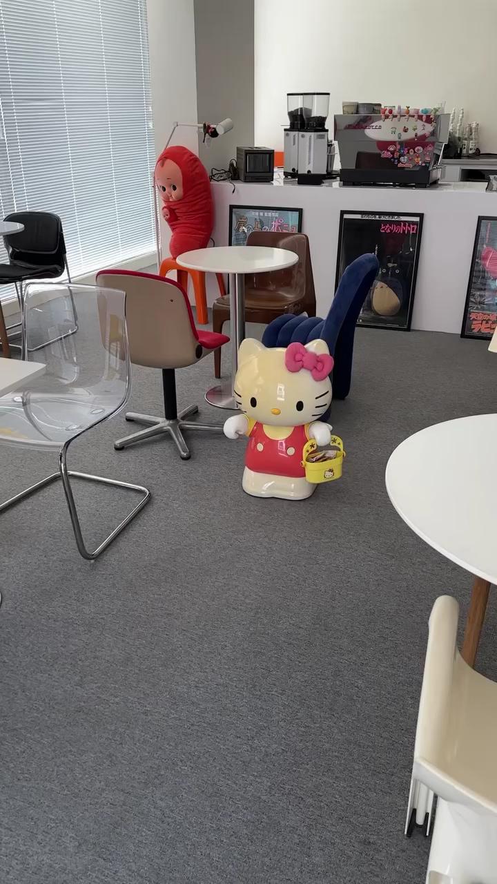 이렇게 귀여운 점원은 처음 봐🐈😍 이미지
