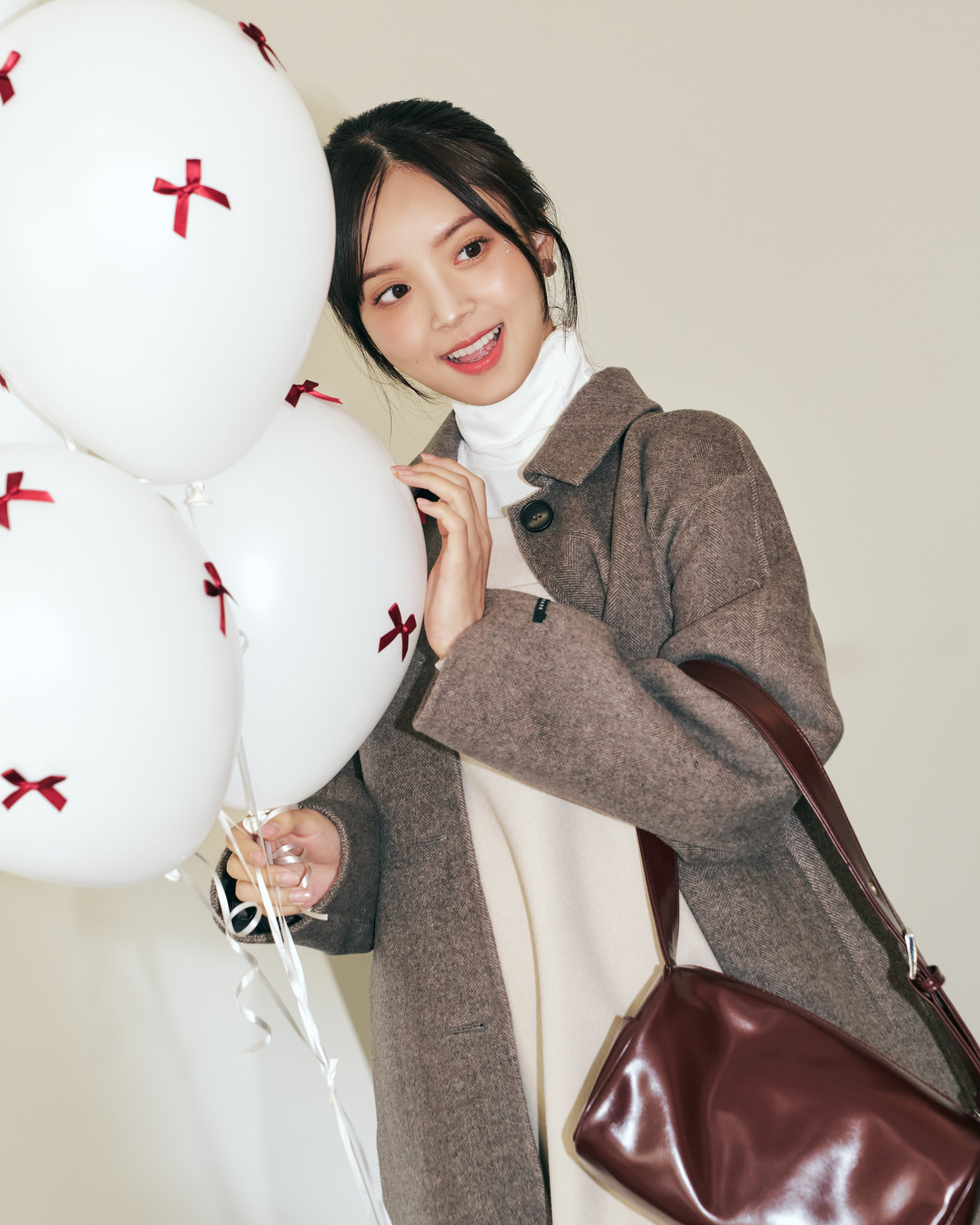 러블리 겨울❤️🖤김지영 미모력
본격 추위 전 미리 준비하는 연말룩🎄🗓️@해볼래?! #광고 이미지7