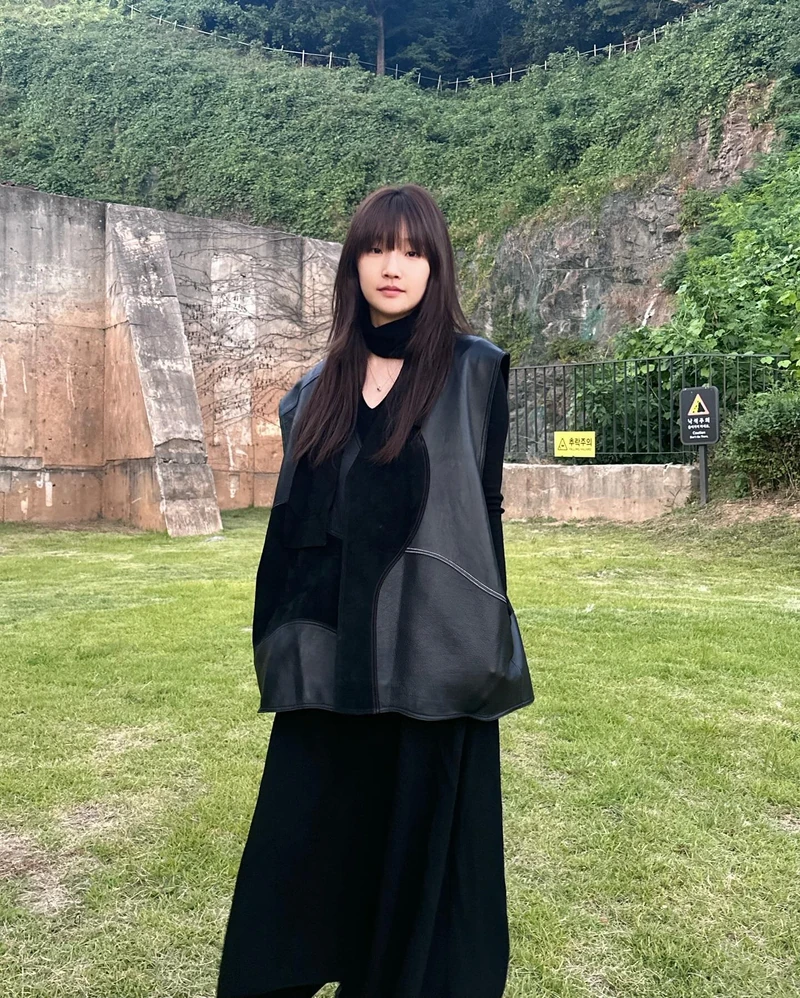 박소담의 드뮤어 공식🖤흰 or 검 이미지1