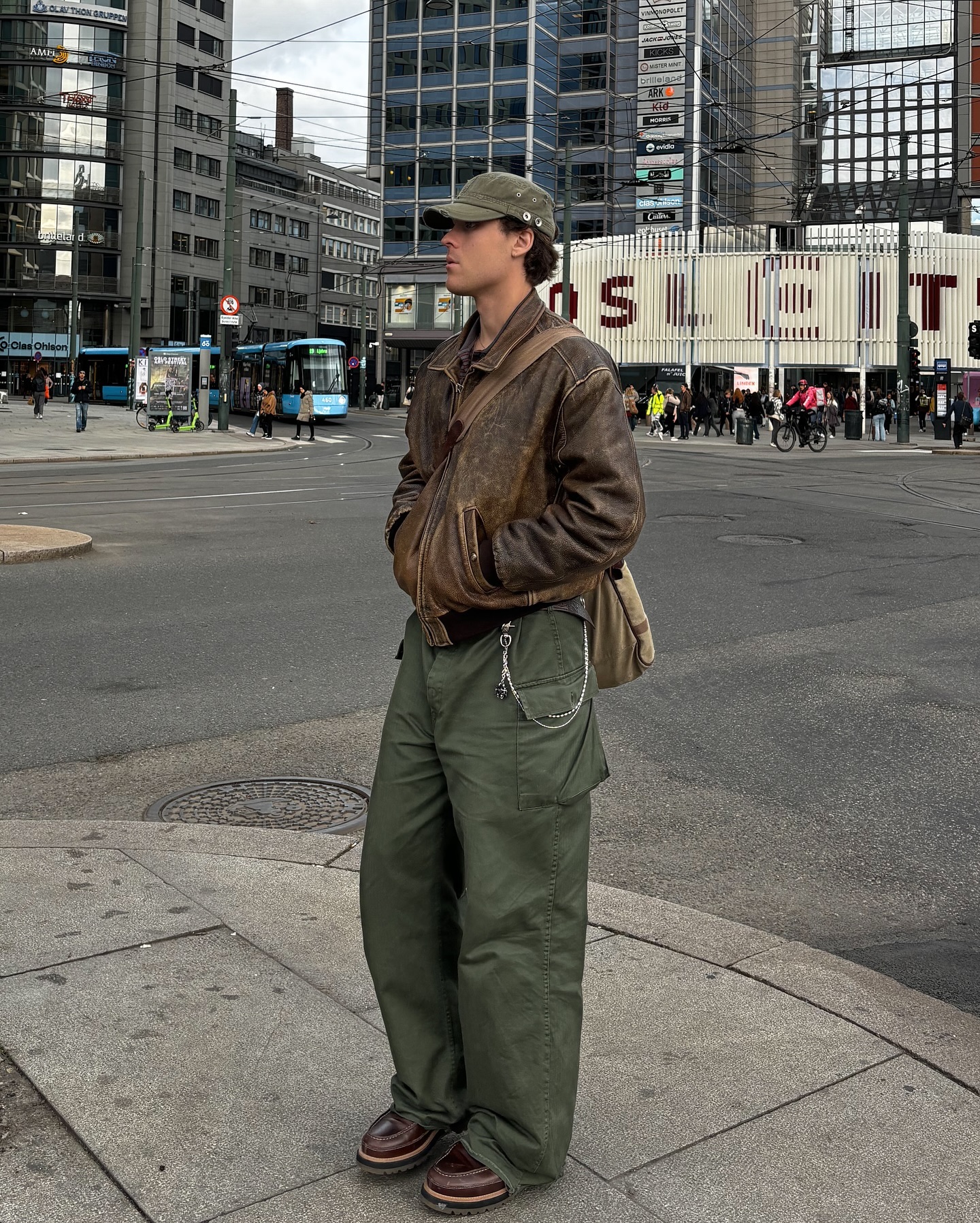 쌀쌀할 때 뽕빼는 브라운레더🍁 이미지