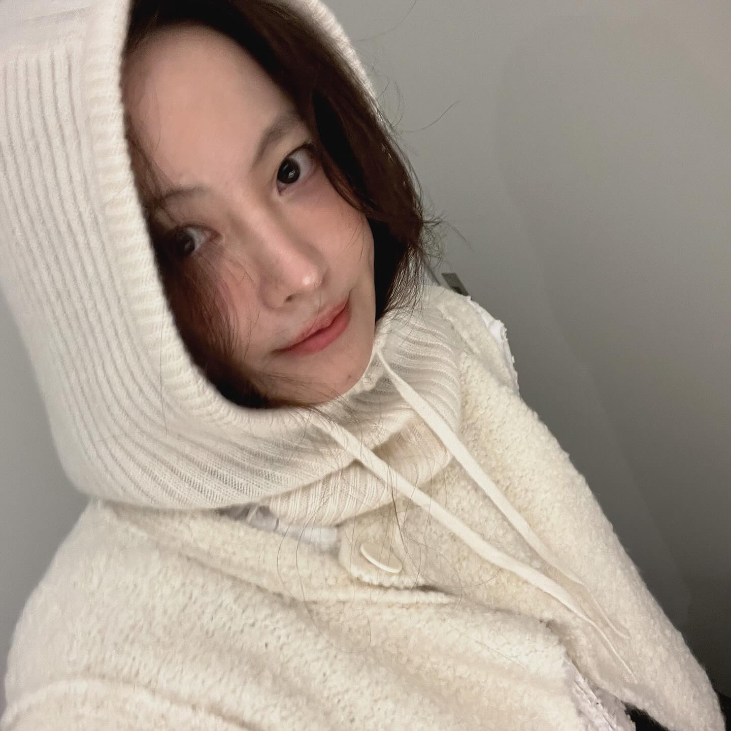 셀럽으로 미리보는 바라클라바💙
올겨울은 더 춥다! 겨울 필수템❄️🧶 이미지