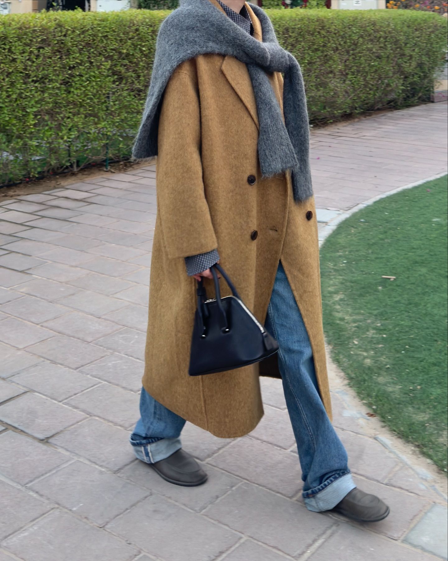세련된 카멜+그레이 조합🤎🩶 이미지5