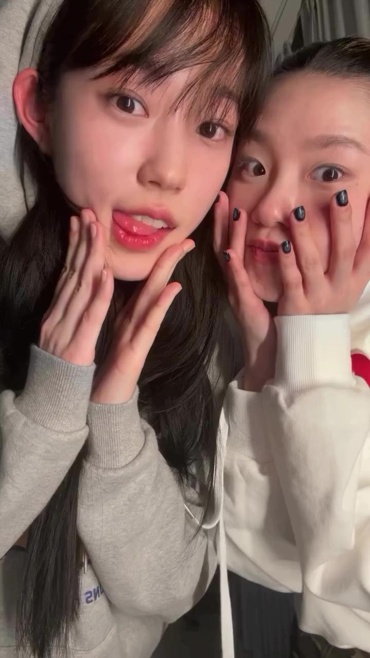 꺅 언냐들 귀여워🤍❤️노윤서의 이이정네 아파트 ver.🏢이렇게 귀엽게 @도전할래?! 이미지
