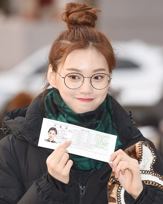 올해도 수능한파 없을까?🥶

수능이 3일 앞으로 다가온 가운데, 올해도 수능한파는 없을 것으로 보입니다. 오는 14일 대학수학능력시험일 날은 한파는 없지만, 오후부터 전국 곳곳에 비가 내릴 것으로 예보됐는데요. 수능일 전후로 한파 없이 평년기온보다 4~8도 높겠으며, 수능일 아침 최저기온은 7~16도, 낮 최고기온은 15~23도로 예상됩니다. 이미지