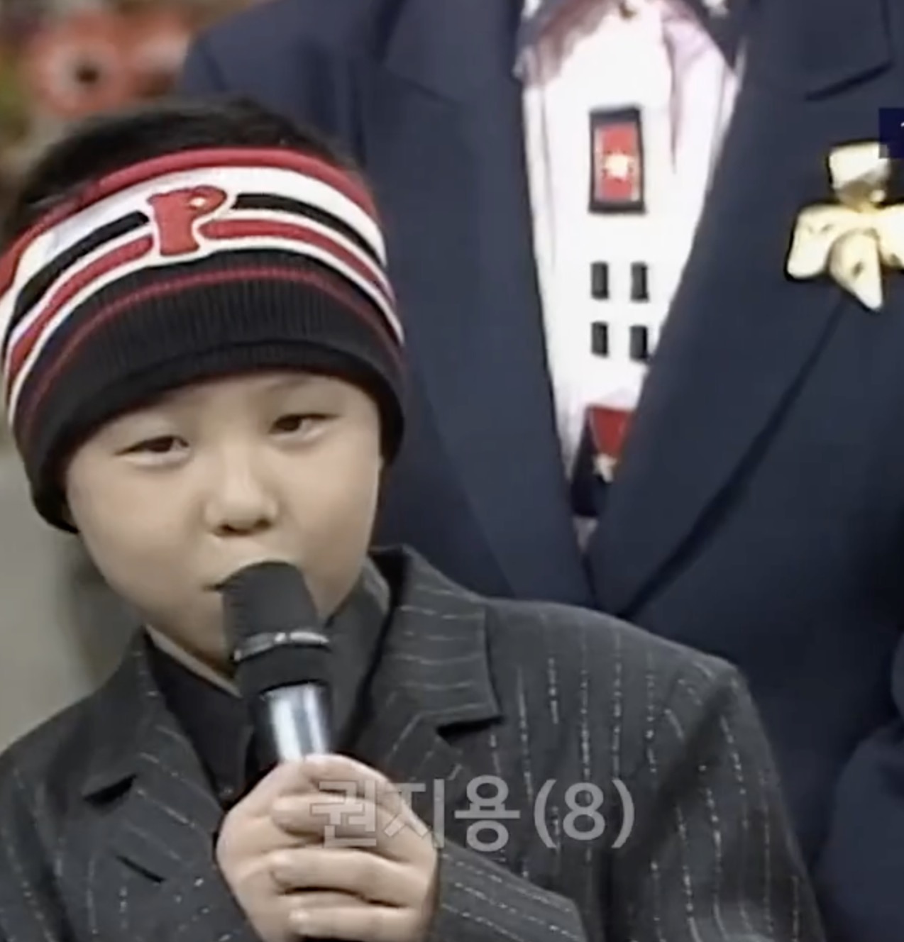귀여운 꼬맹이가 요렇게 컸지❤️‍🔥
떡잎부터 남다른 애기 권지용 춤선🕺✨ 이미지