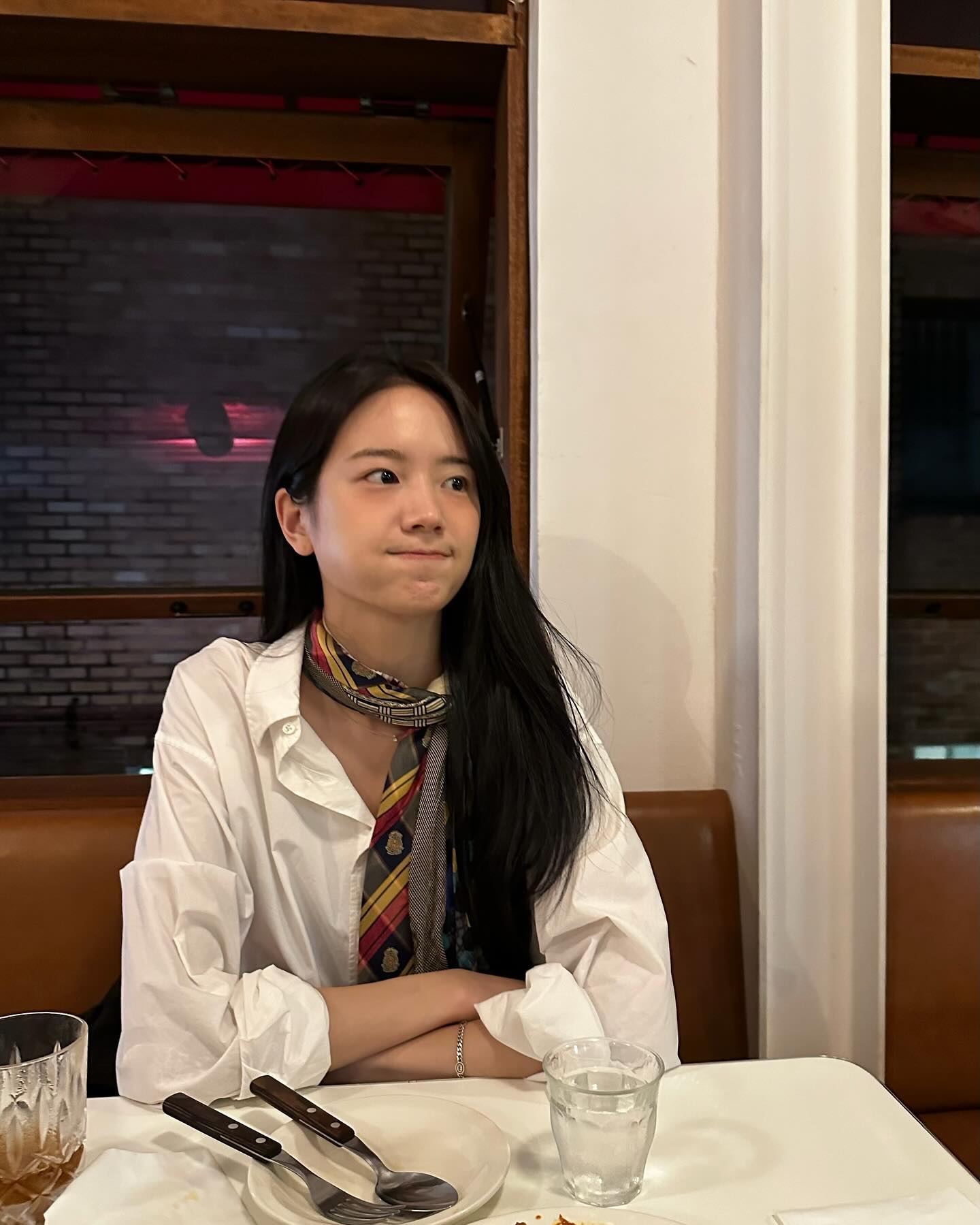 지금 가을이야?🍁 겨울이야?❄️ 날씨가 애매할 때 참고하는 셀럽들의 셔츠 스타일링👔 이미지