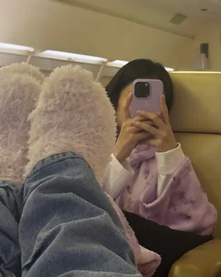 제니랑 로제처럼 서로 찍어주자📸 이미지