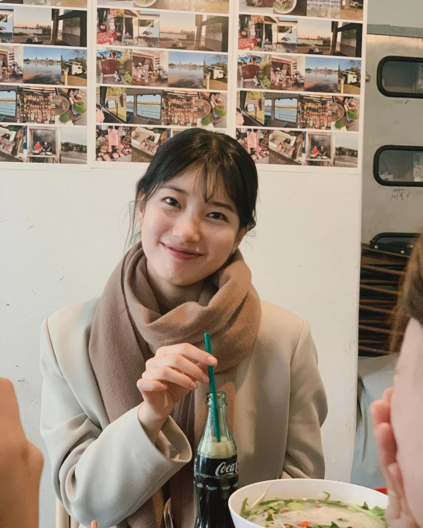 똑 떨어지는 기온엔🥶🧣아크네
다음주부터 추워지는 날씨에 맞춰 아크네 목도리@미리 준비해✔️ 이미지