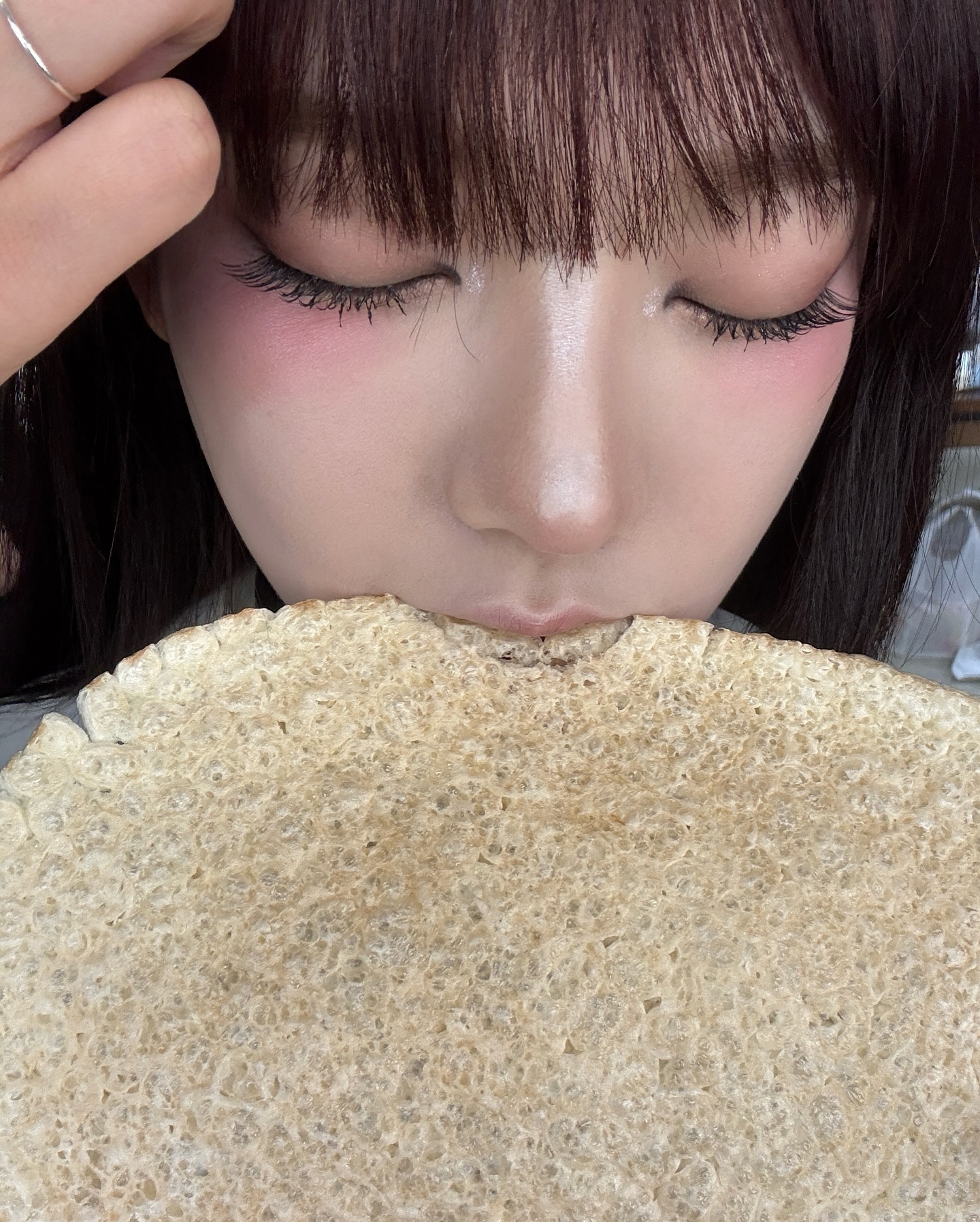이제부터 고백은 하트 뻥튀기로❤️
가운데 속만 파먹고 사진 찰-칵🤳🏻📸 이미지5