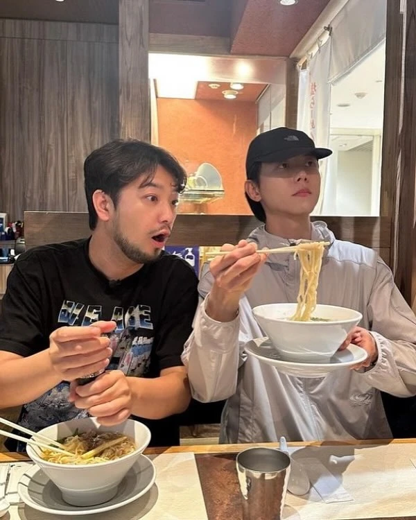숙성된 와인남. 침착맨🧔🏻 이미지