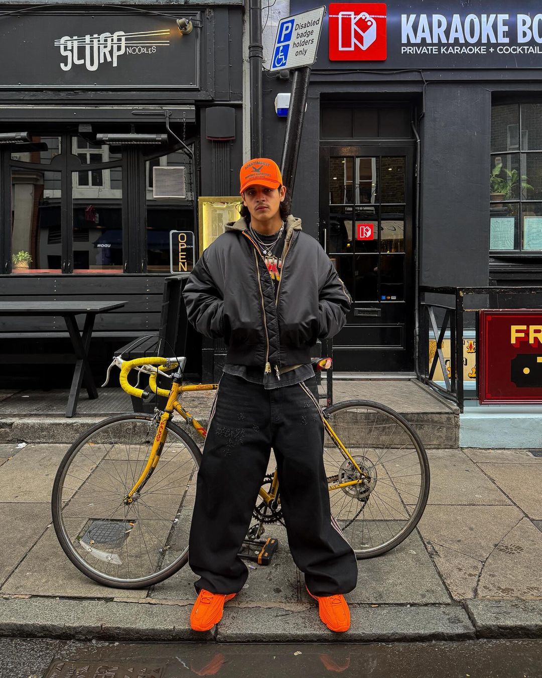 묵직한 느낌의 블랙 ma-1🚀 이미지