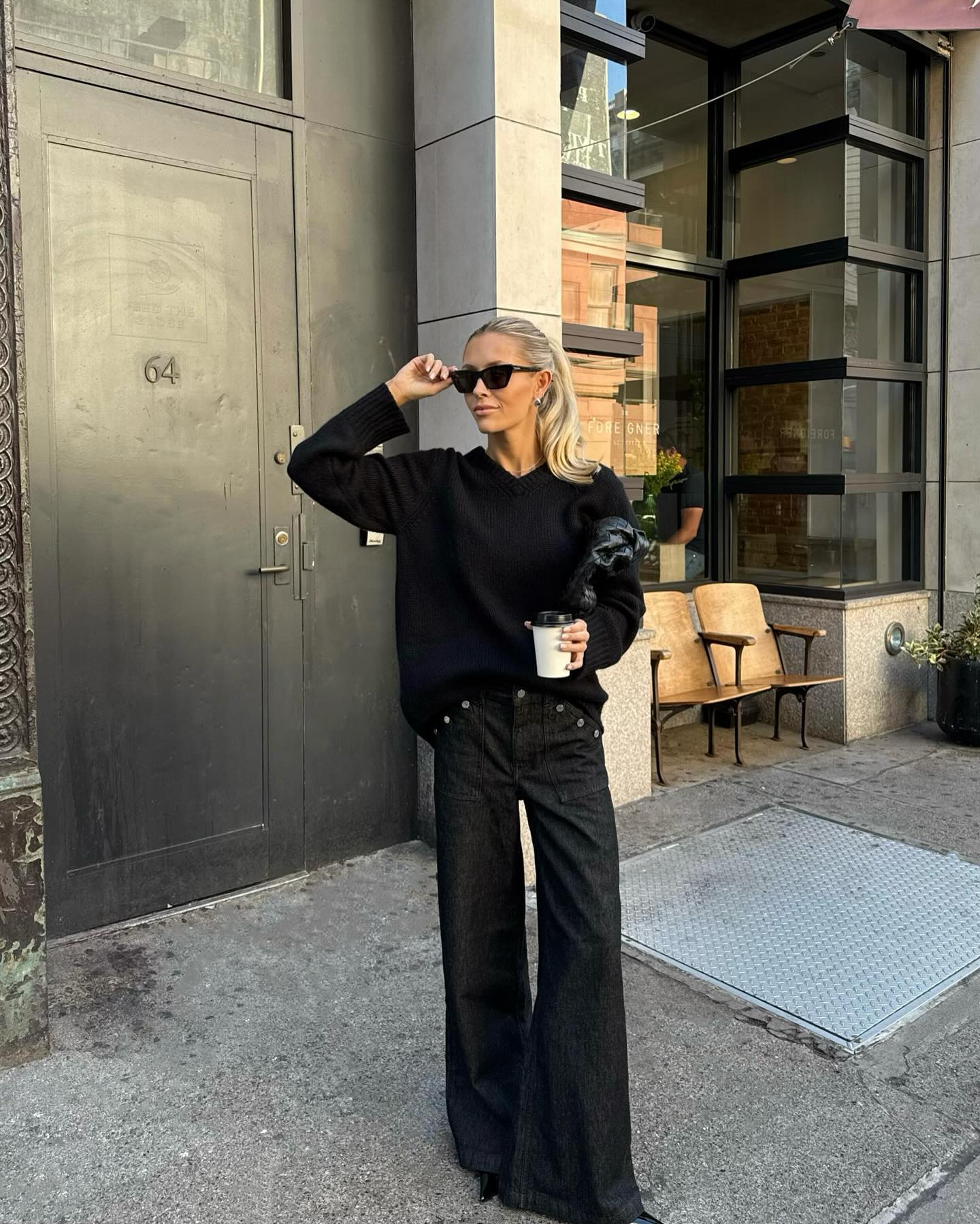 흐린날엔 시크한 올블랙🖤 이미지3