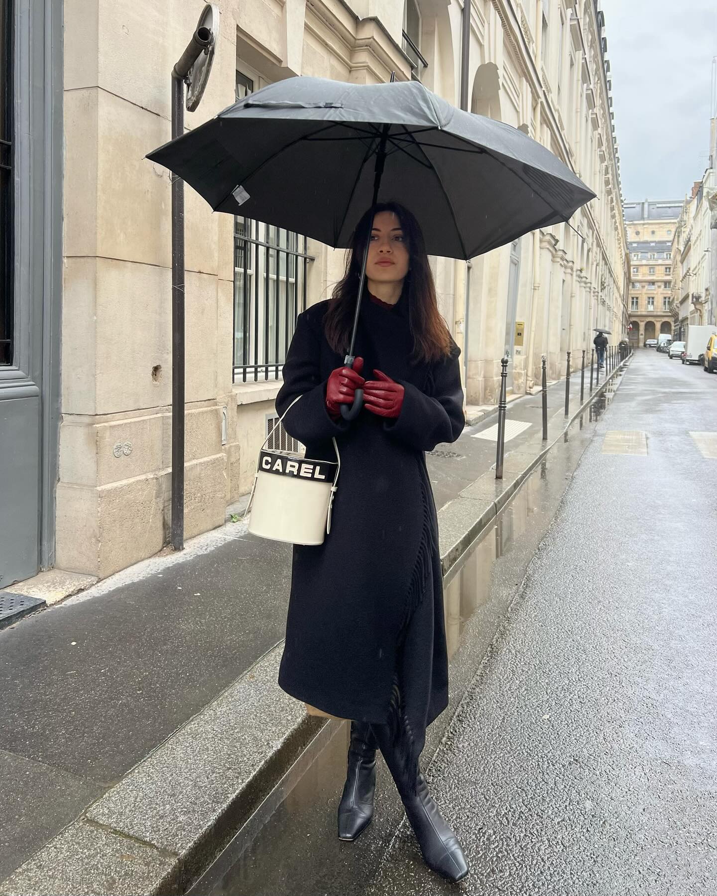 흐린날엔 시크한 올블랙🖤 이미지6