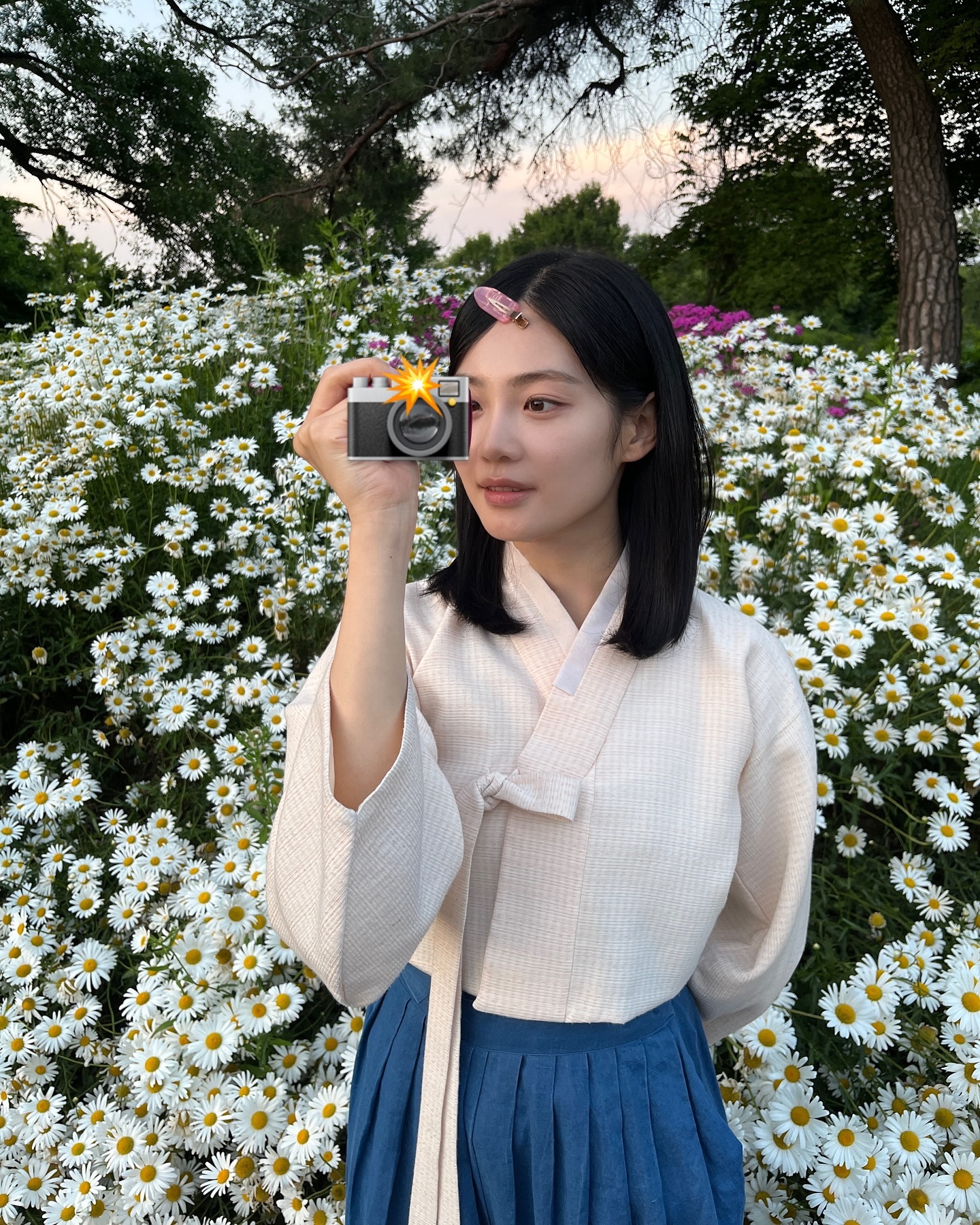 홍주란 정말 너야?🤍@우다비
화이트 컬러가 찰떡인 우다비의 느낌 좋은 일상룩✨ 이미지2