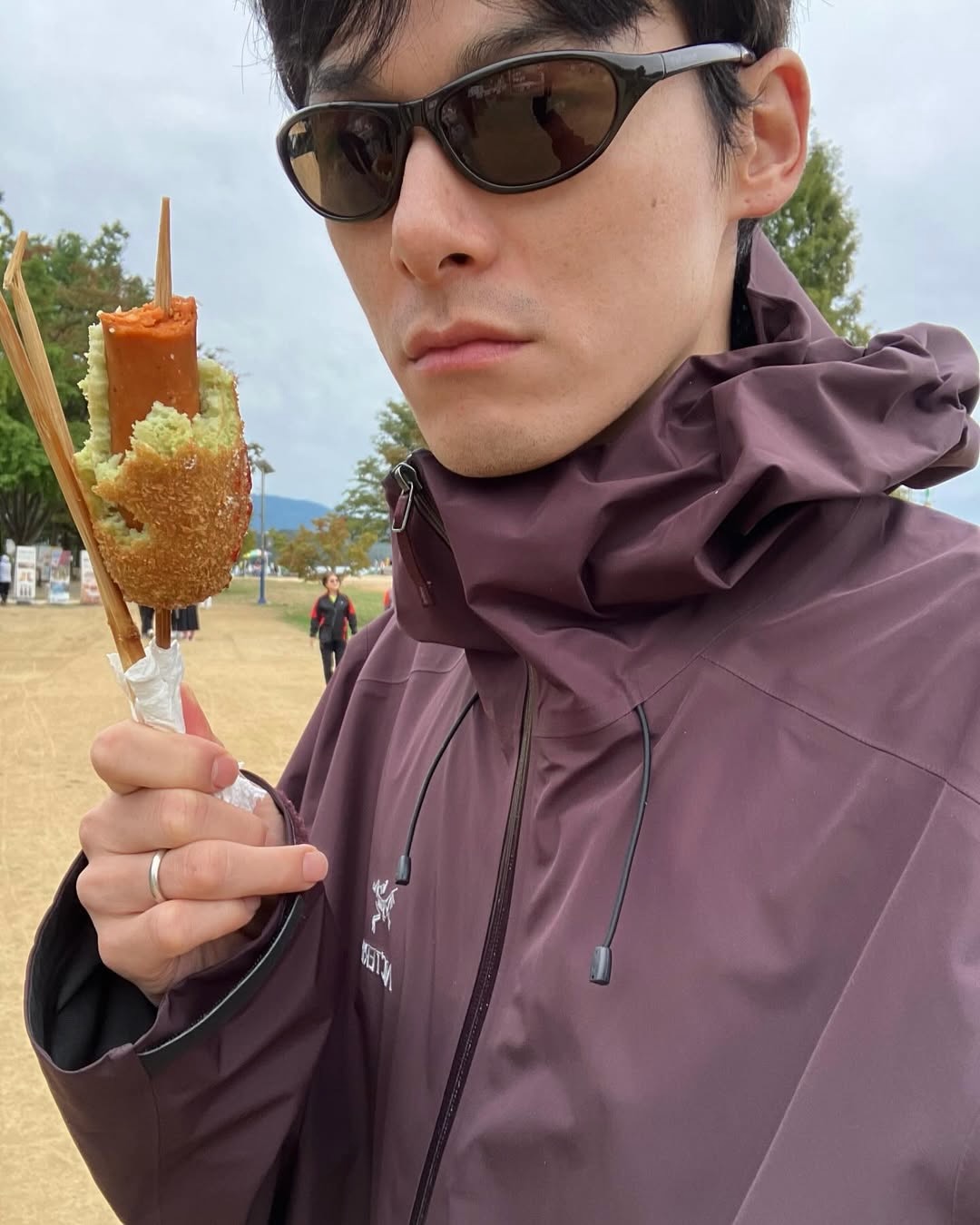 사람 홀리는 뼈다귀🦅 이미지3