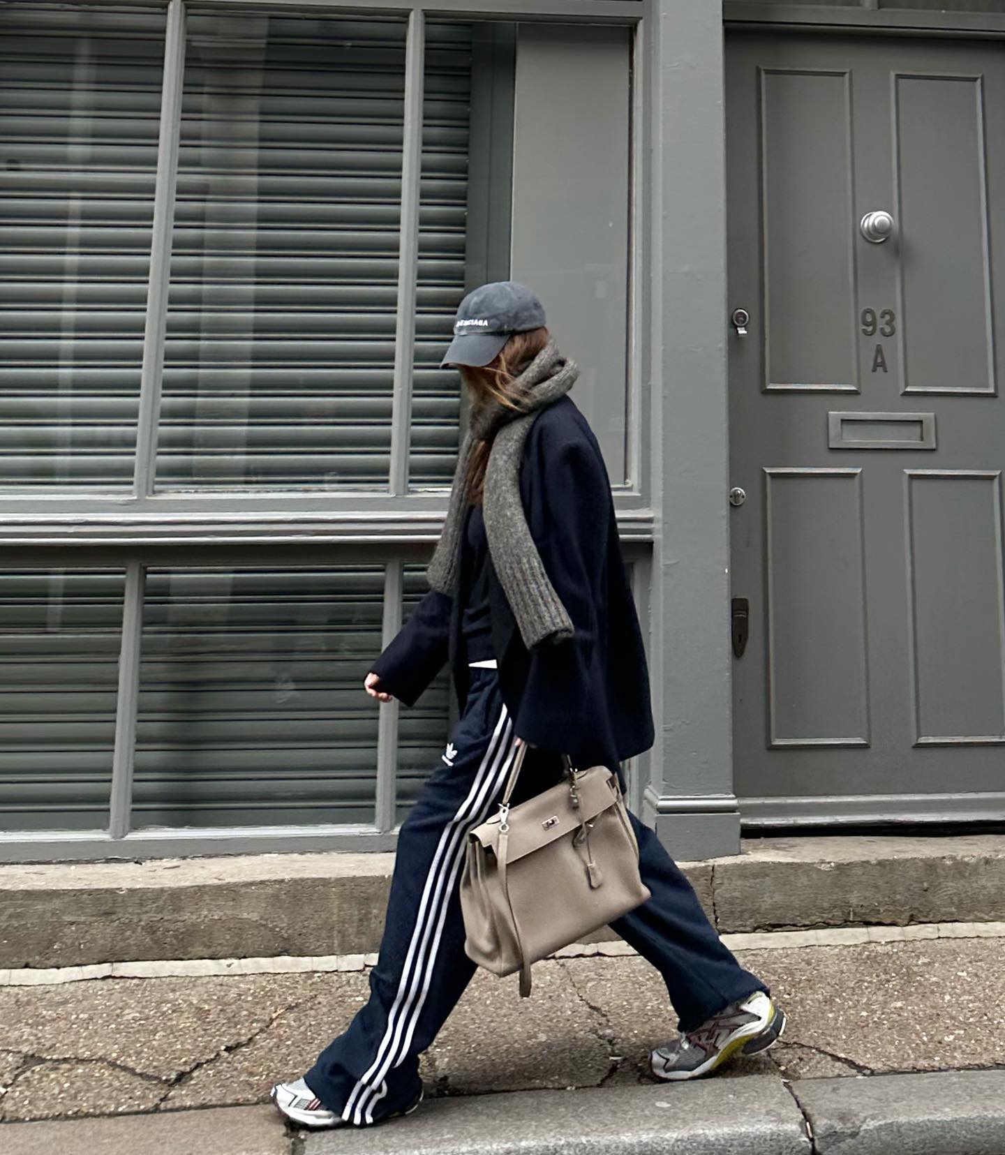 겨울에도 아디다스 포기못해🖤 이미지5