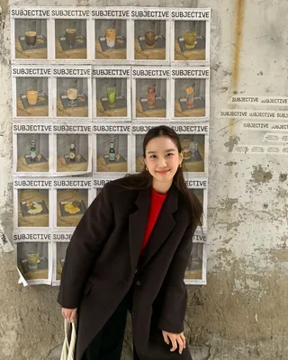 장희령은 코트룩 장인입니다🎤
센스있는 컬러 포인트가 특징인 희령언니 코트룩🧥🖤 이미지