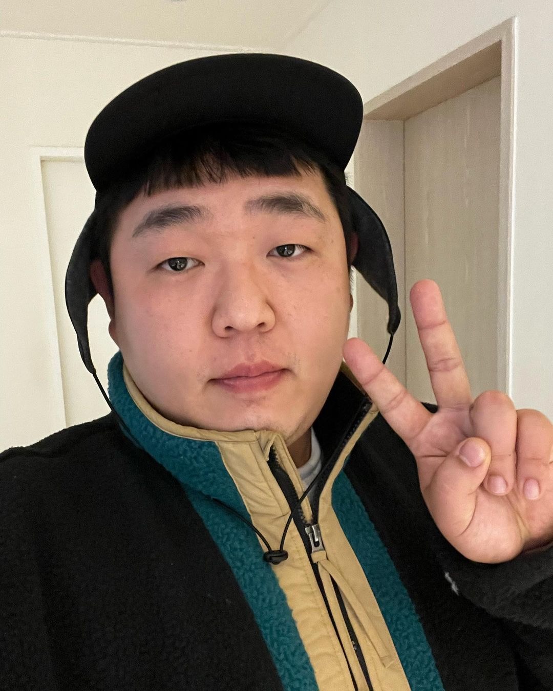 추울 때 더 귀여운 문땅훈🎅🏻 이미지