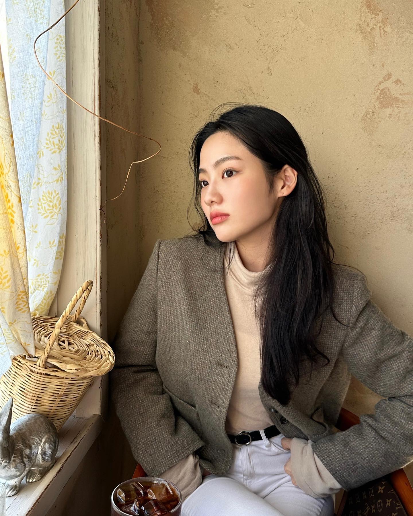 목폴라엔 깔끔한 자켓 입어주기🖤 이미지