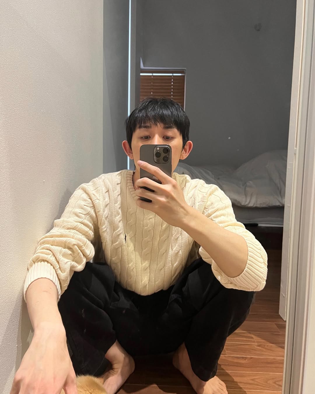 남친룩엔 아이보리니트임👻 이미지