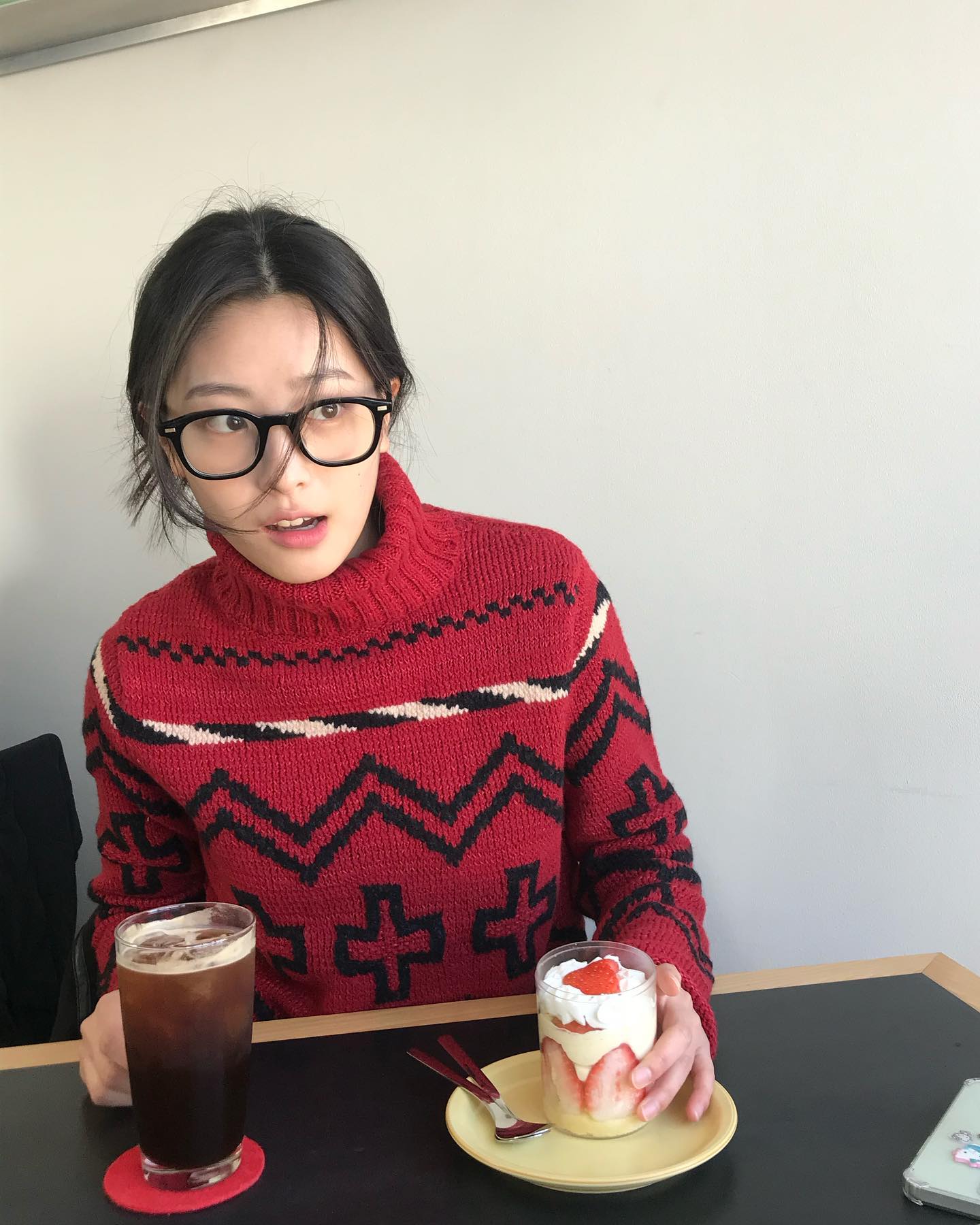 오예주는 숨은 사복룩 장인임🩵
포카리 광고로 알려진 오예주의 캐주얼&러블리 데일리룩🤎 이미지1