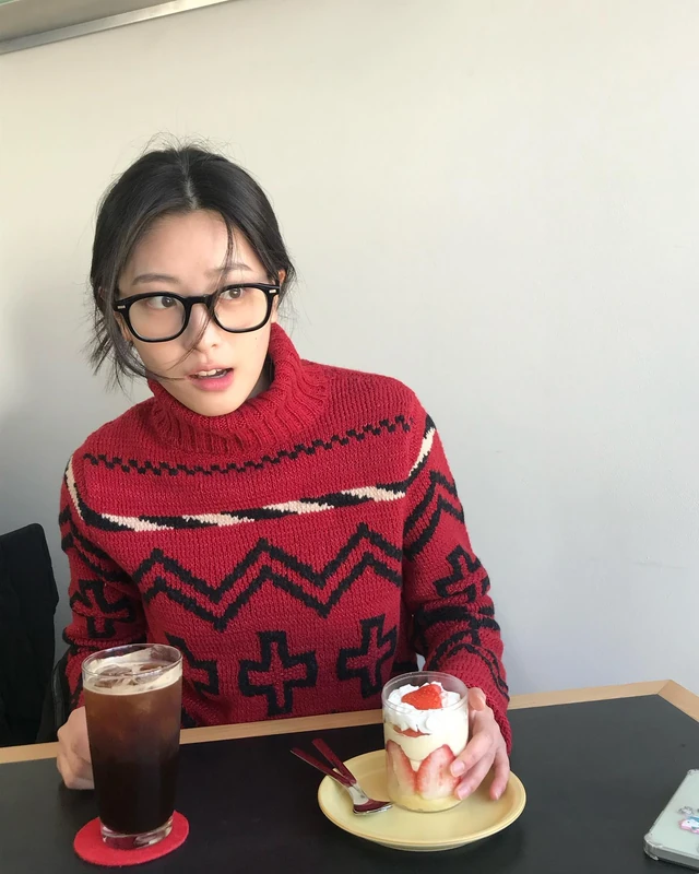 연관 토픽 이미지
