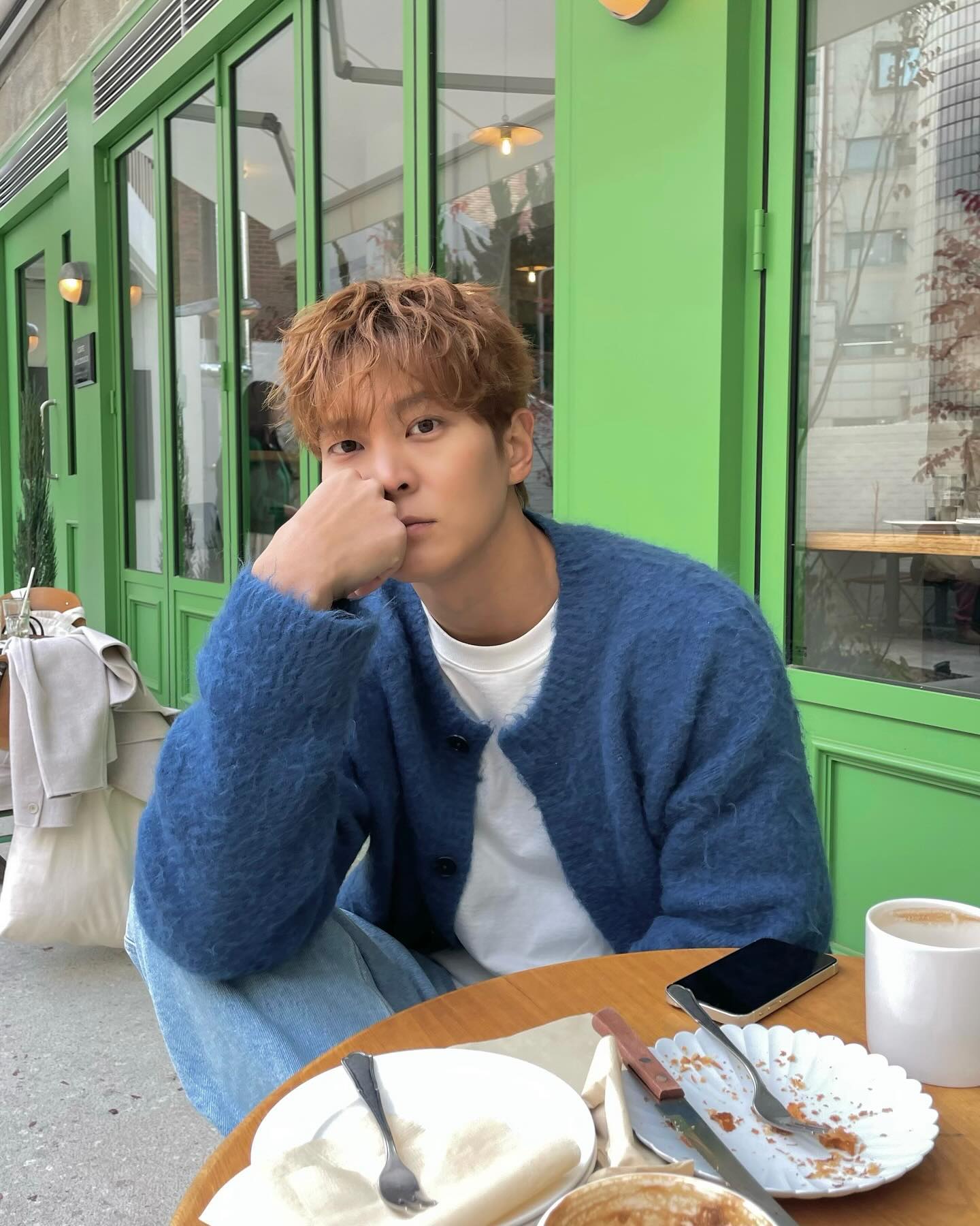 주원의 훈훈한 니트 활용법🧶 이미지2