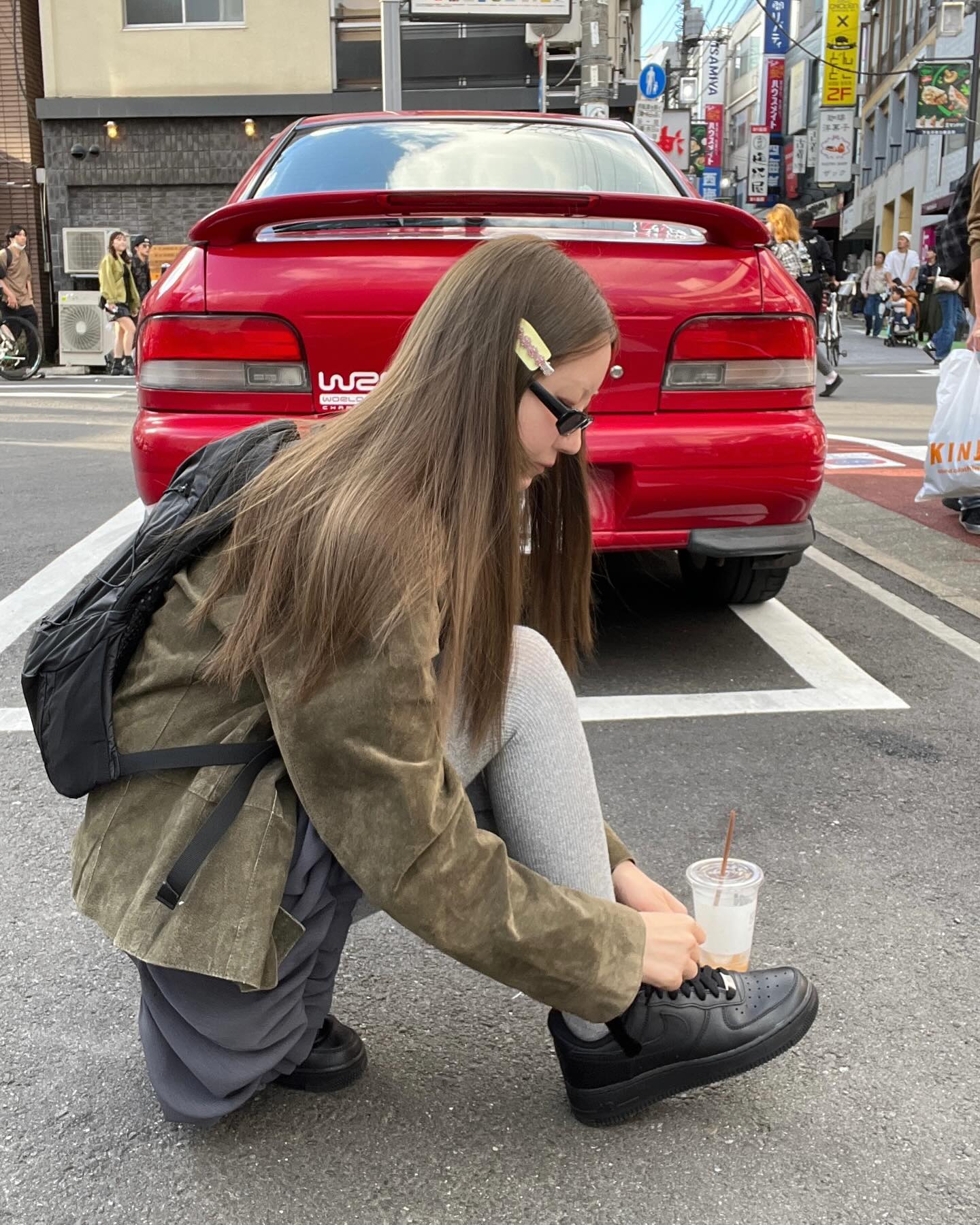 옷 잘입는 셀럽들의 필수 스타킹🩶
올겨울엔 그레이 스타킹으로 러블리 포인트 주기✔️ 이미지4