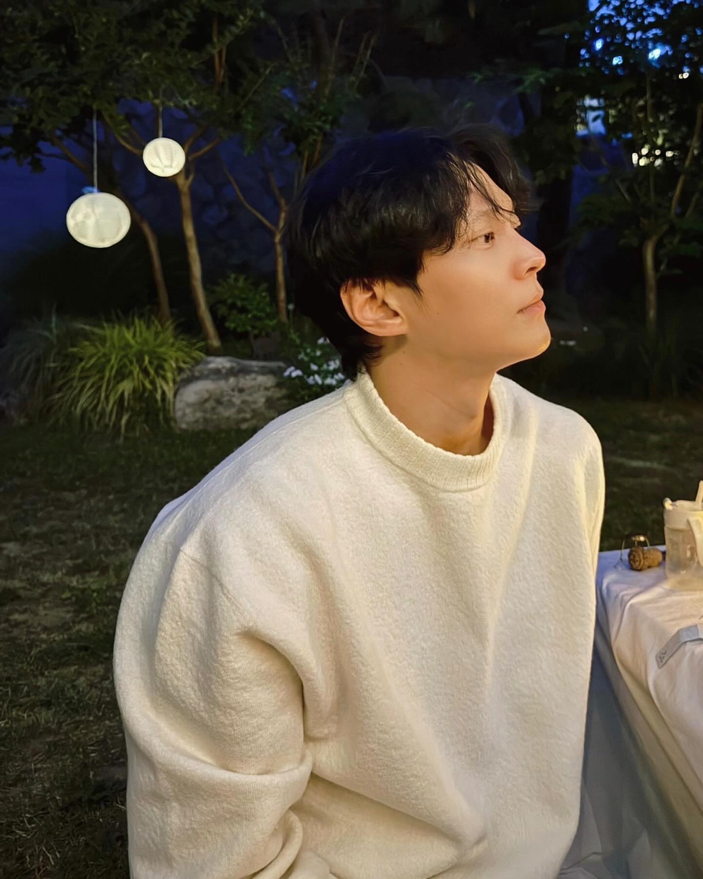 주원의 훈훈한 니트 활용법🧶 이미지5