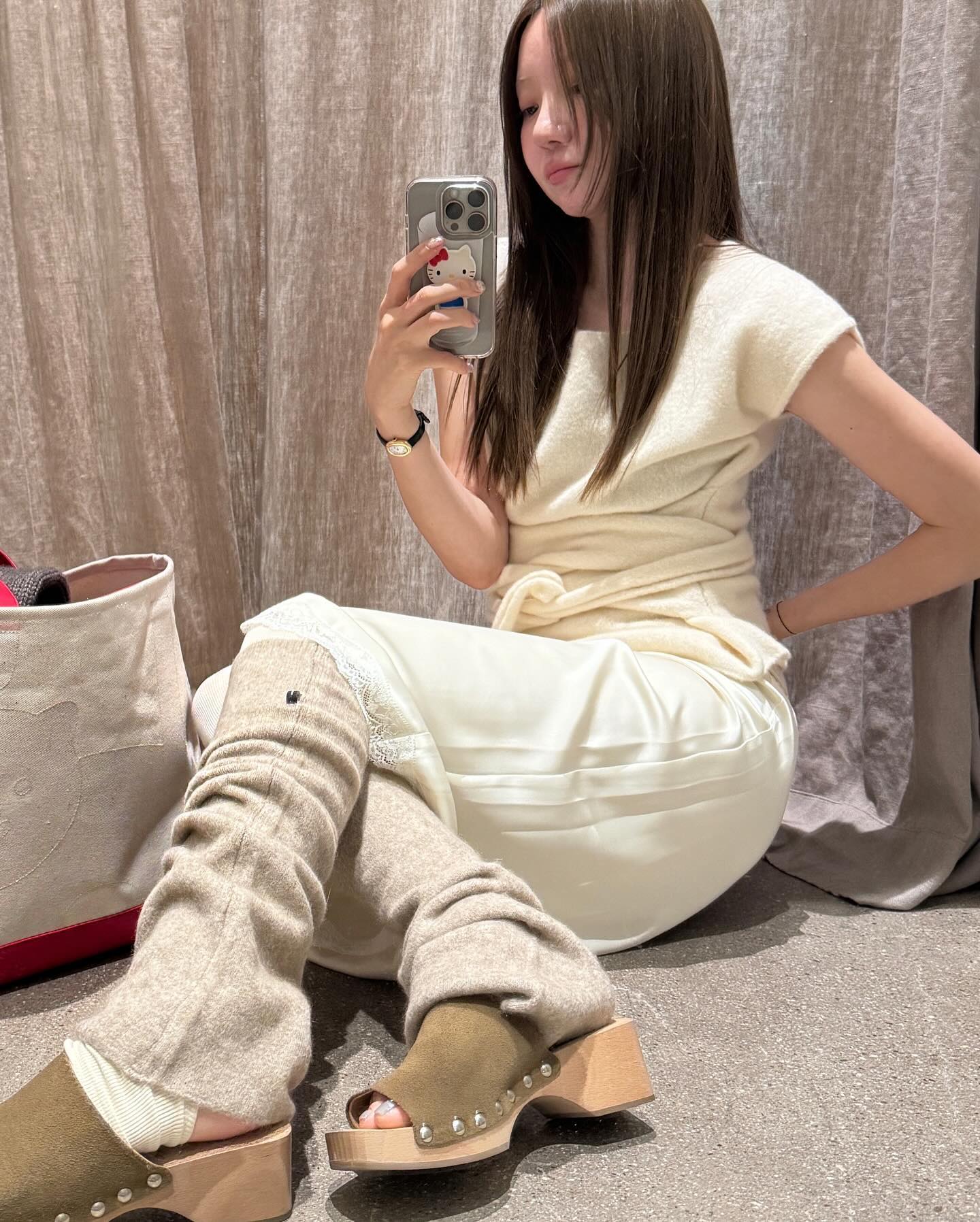 어떤 신발이든 찰떡🤍레그워머
올겨울엔 다리도 따뜻하게, 스타일은 더욱 세련되게✨ 이미지