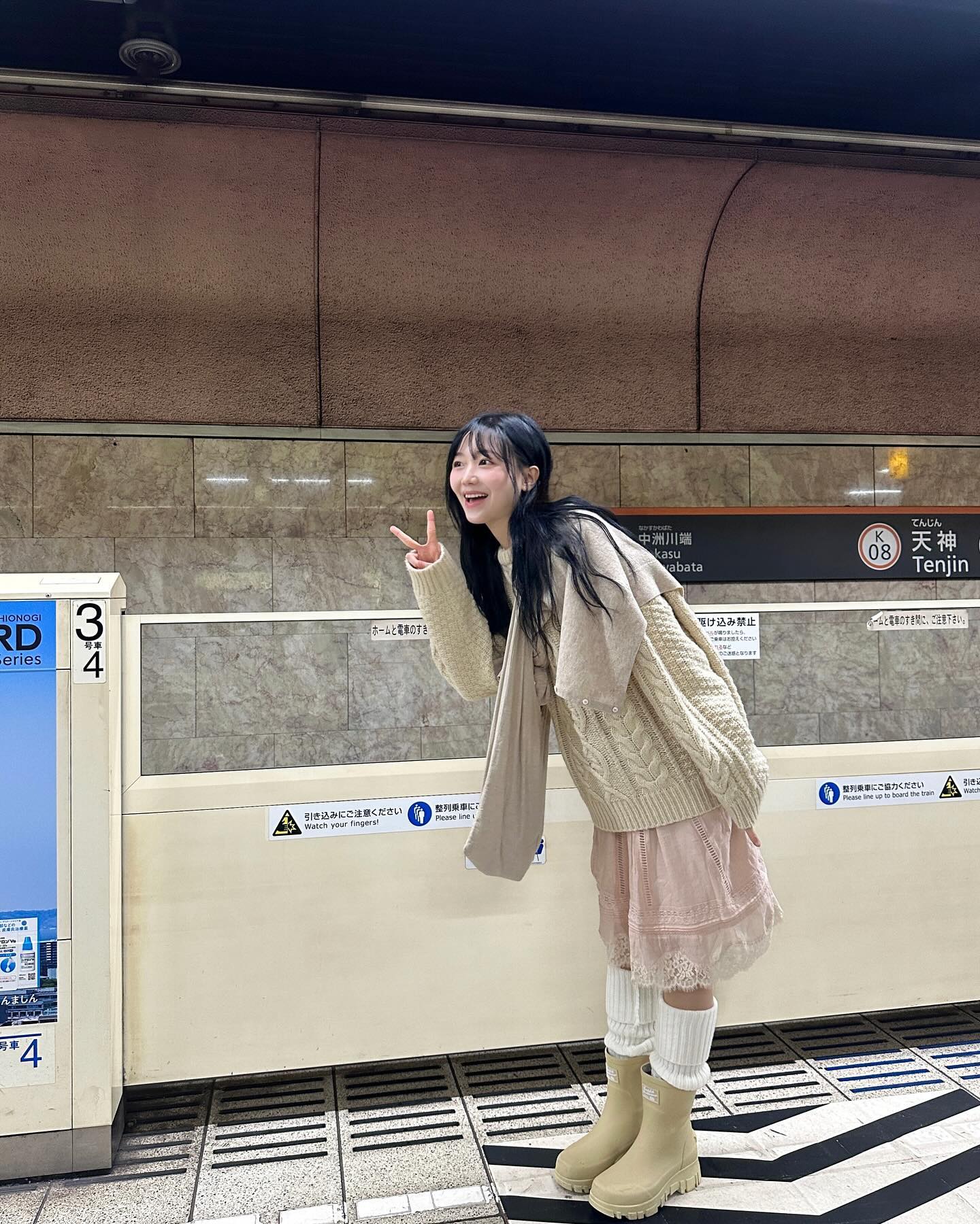 어떤 신발이든 찰떡🤍레그워머
올겨울엔 다리도 따뜻하게, 스타일은 더욱 세련되게✨ 이미지10