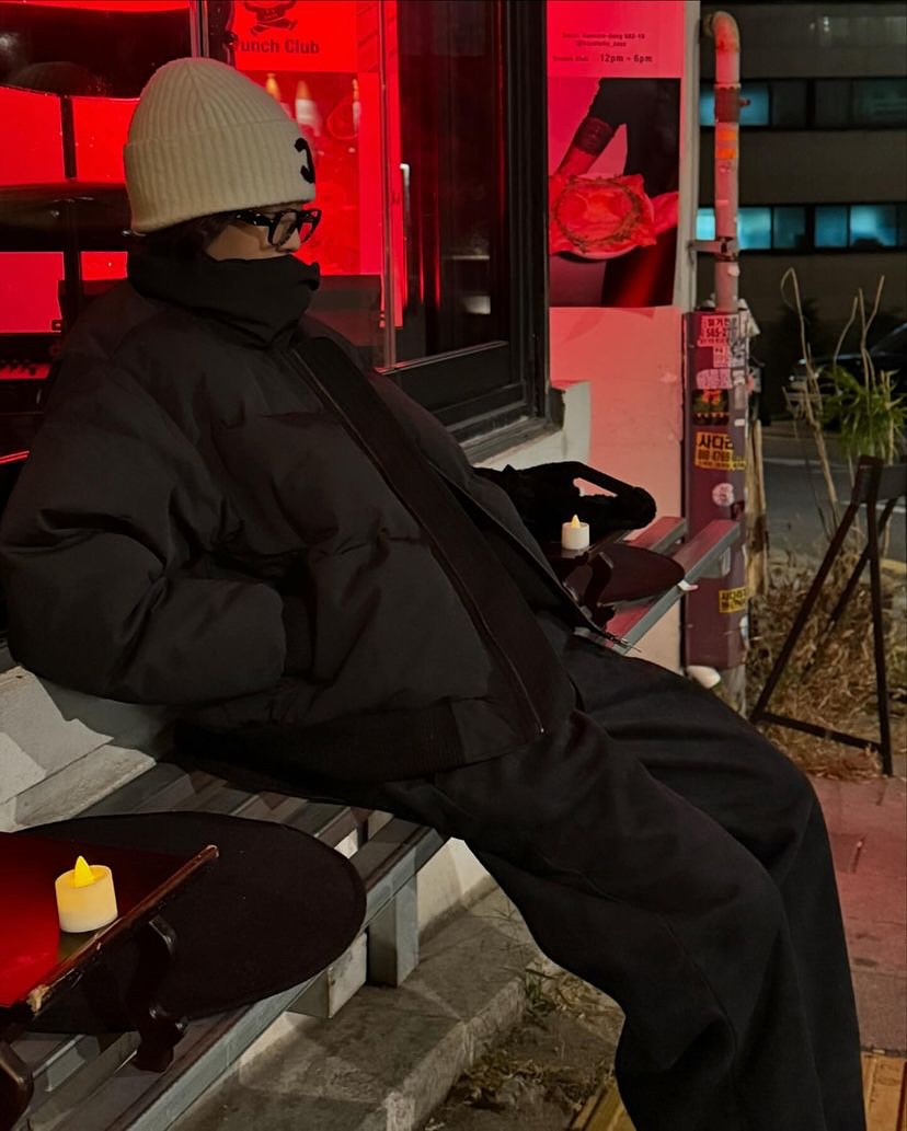 제니가 알려주는🖤🖤블랙 패딩룩 이미지4